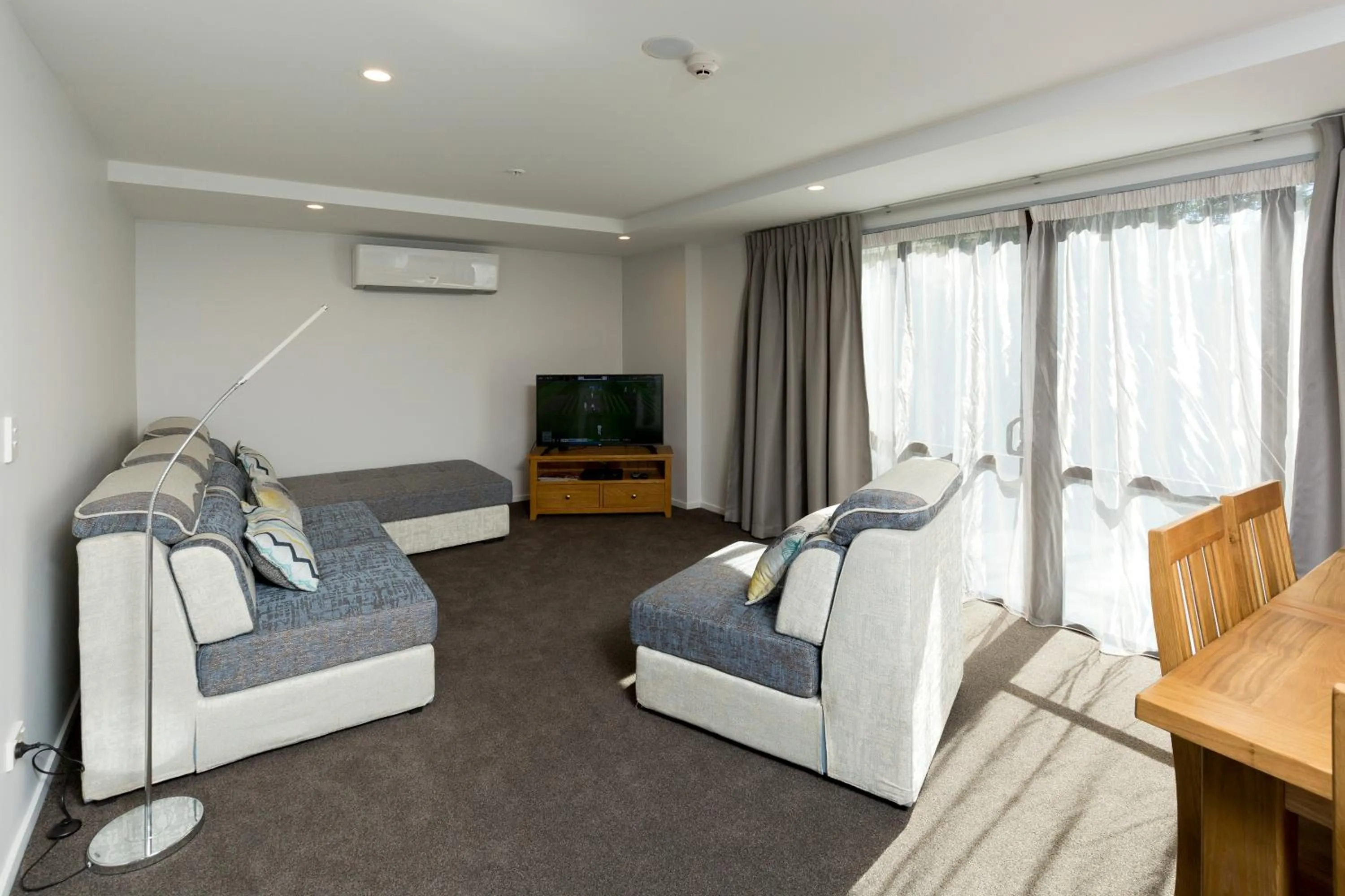 Family in 2 on Whiteleigh and 239 on Lincoln Motel