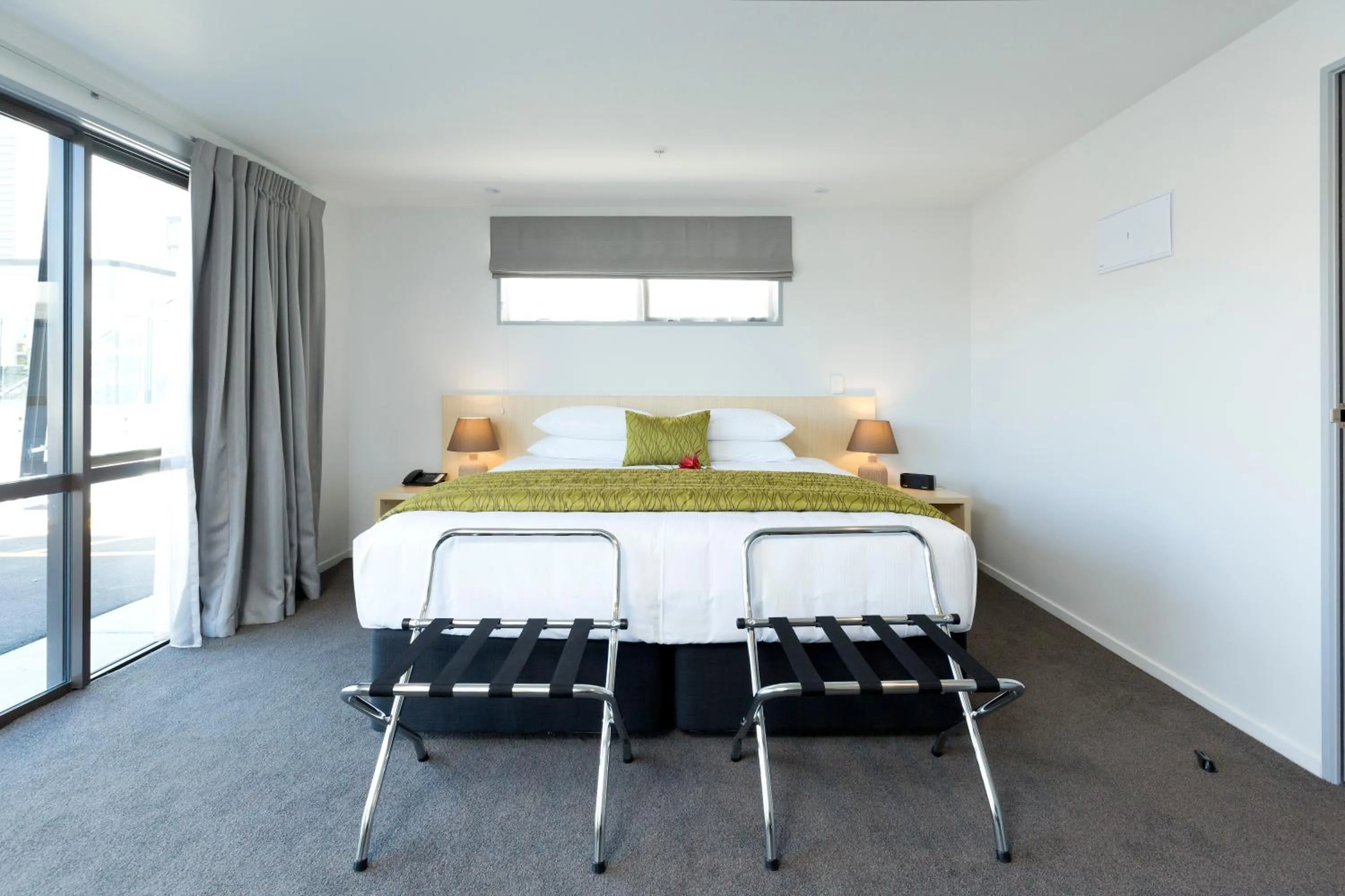 Bed in 2 on Whiteleigh and 239 on Lincoln Motel