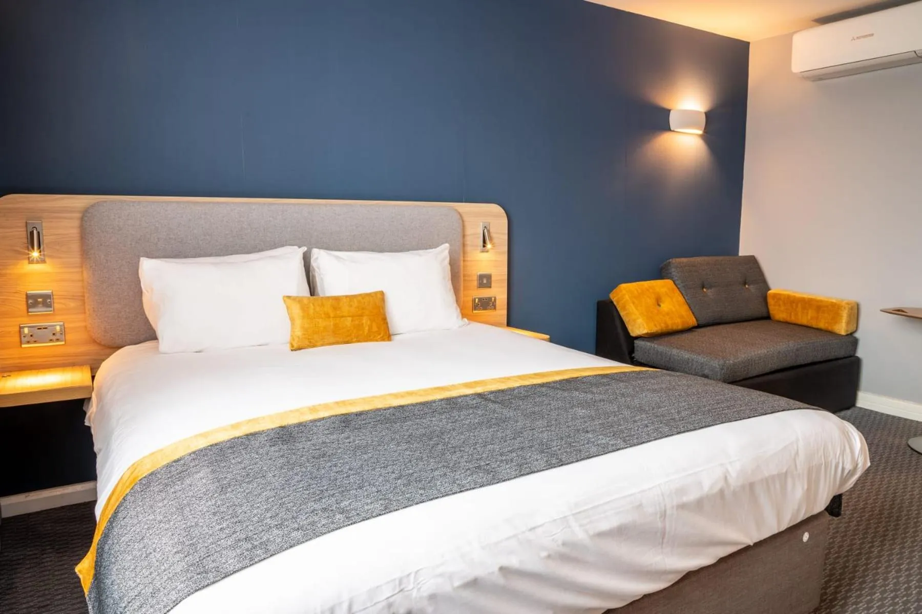 Bed in Knowsley Inn & Lounge