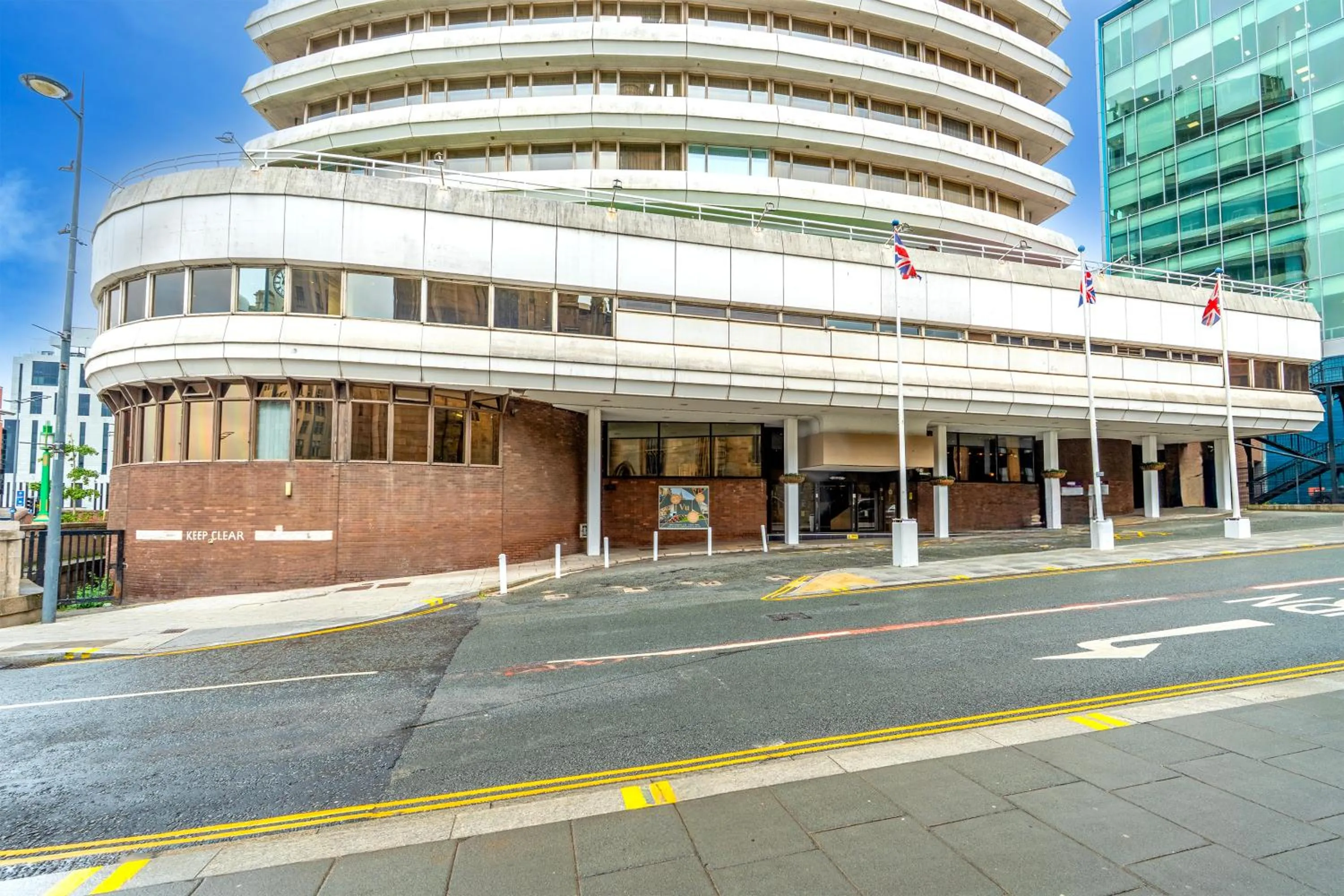 Property building in Atlantic Tower Hotel Liverpool By Sunday