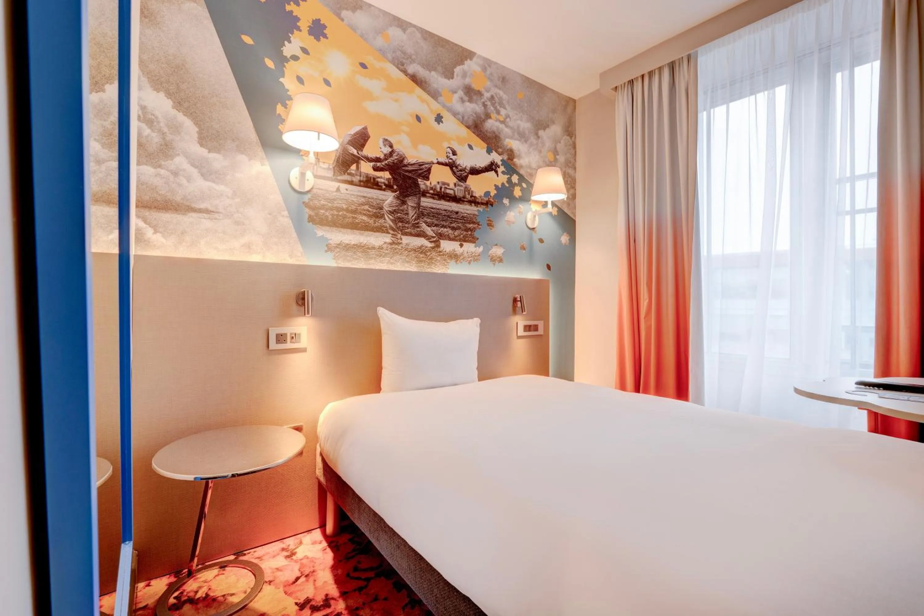 Bedroom, Bed in Manchester Portland By Sunday