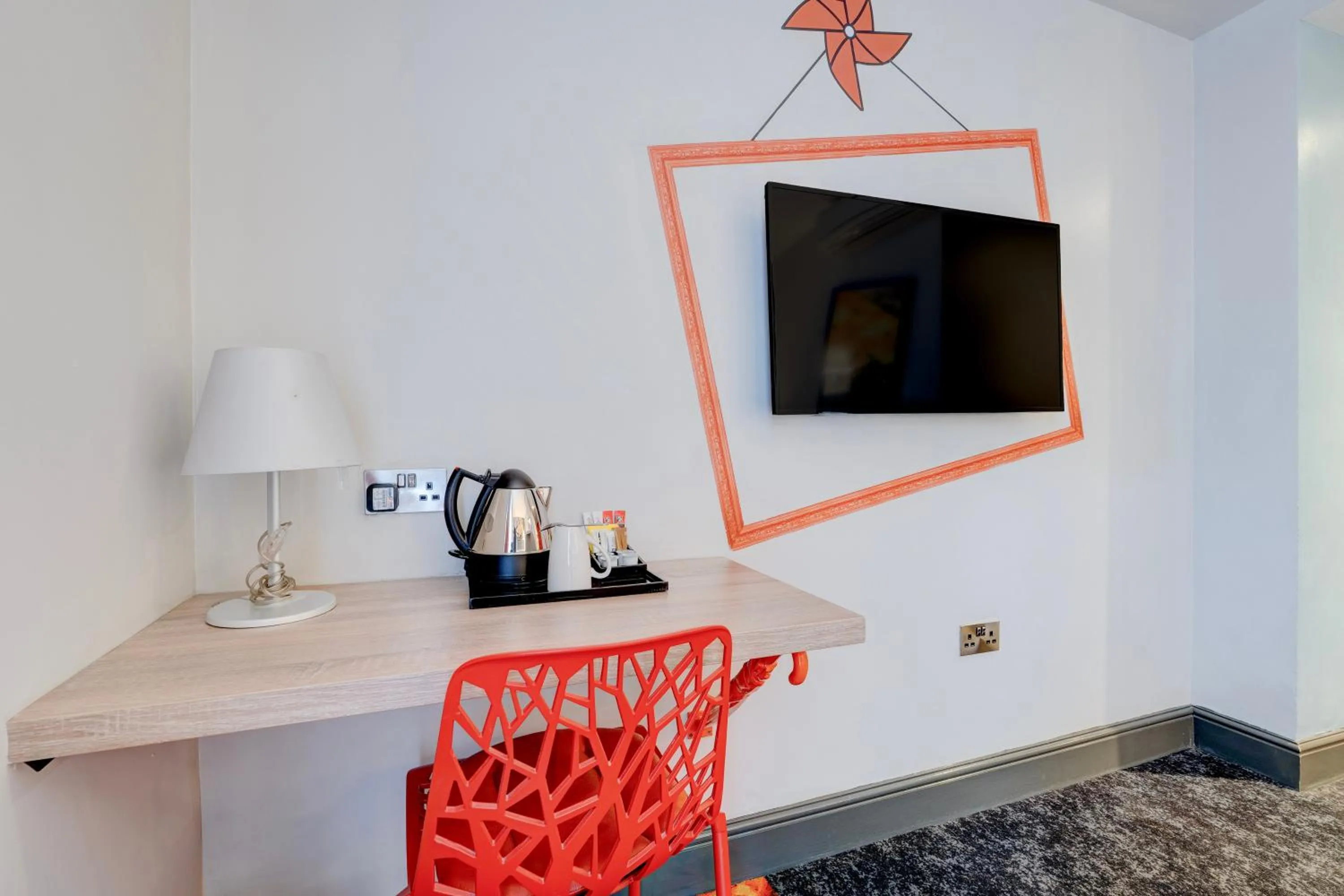 Manchester Portland By Sunday