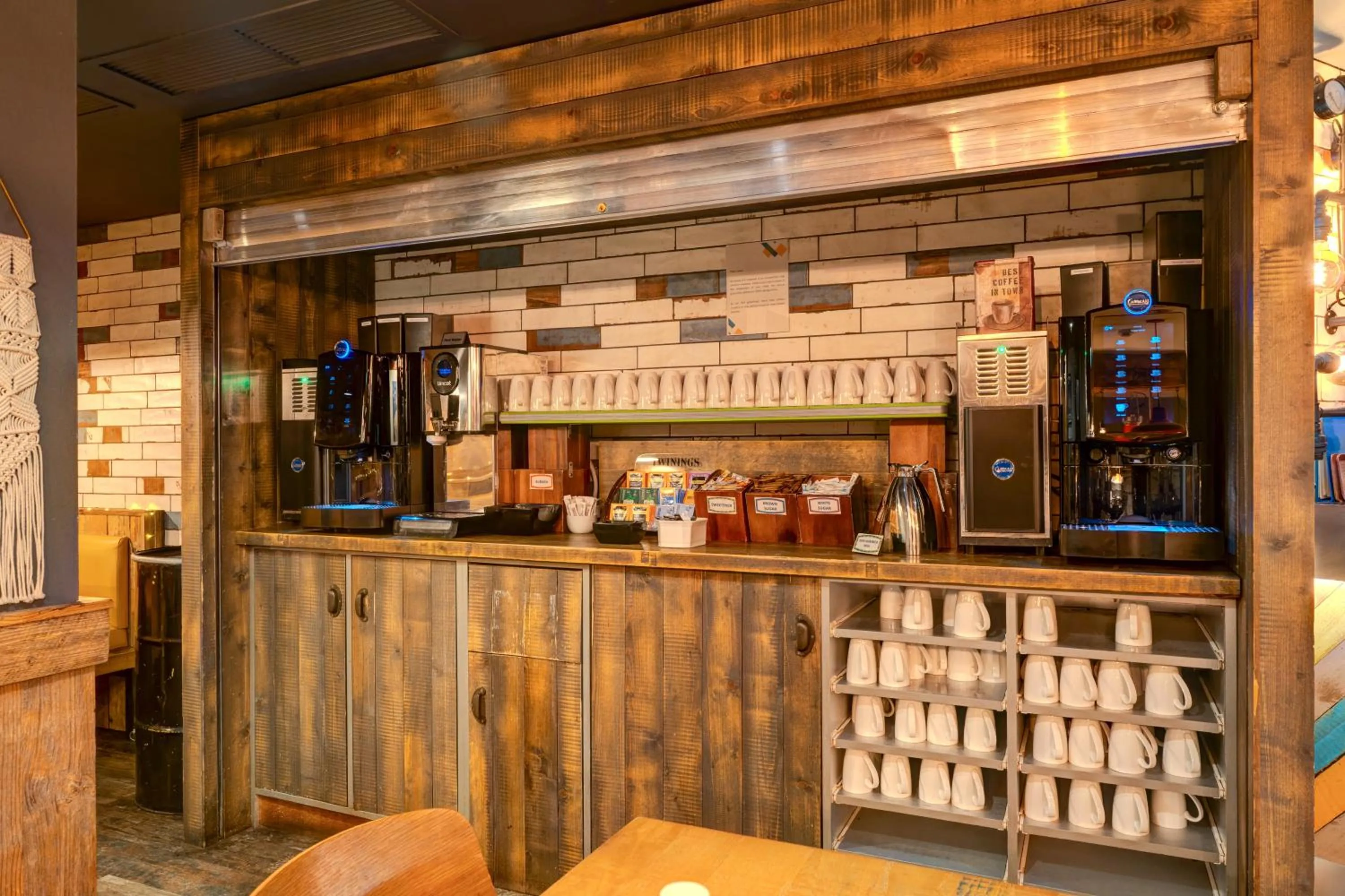 Manchester Portland By Sunday