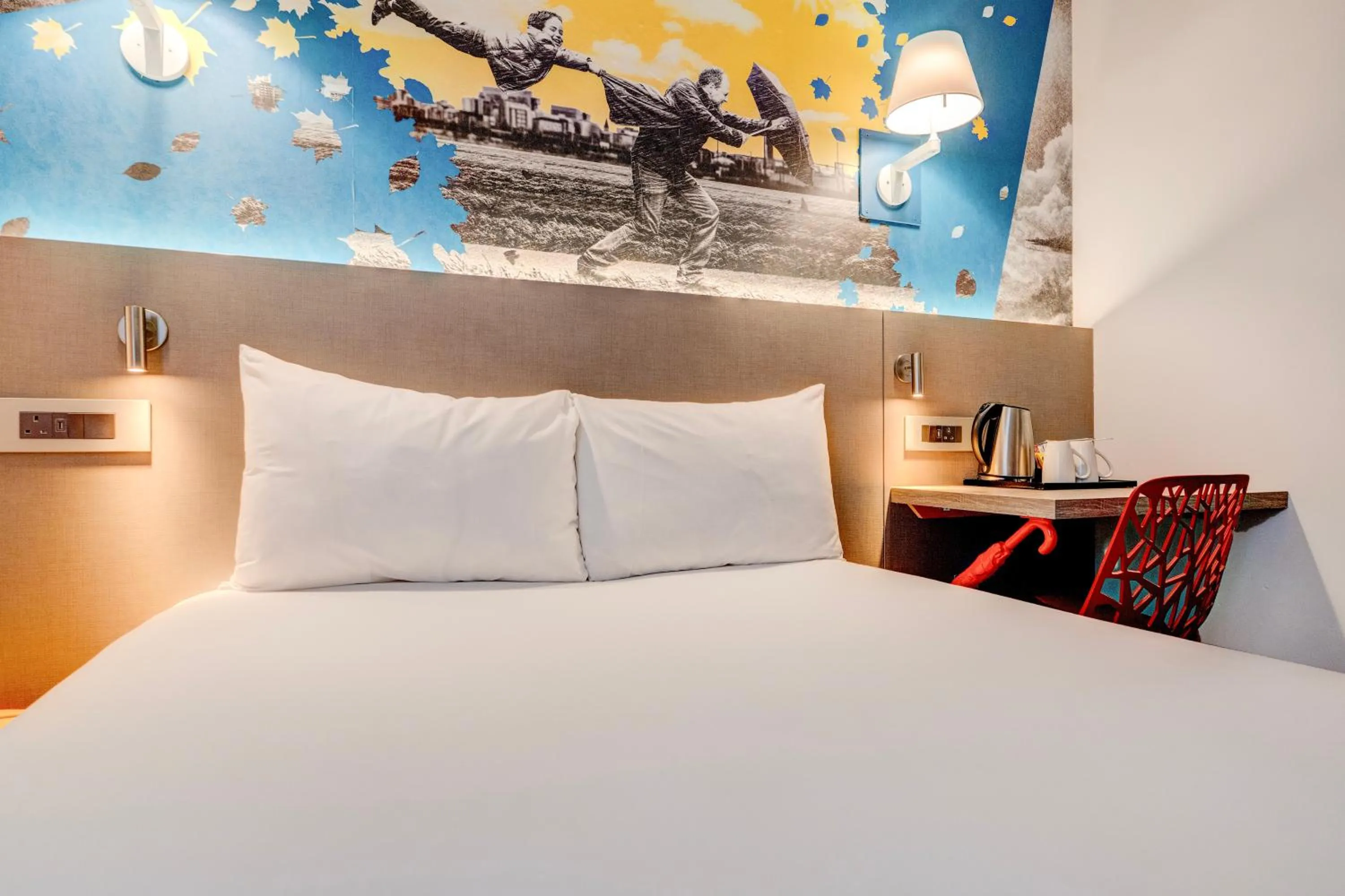 Bed in Manchester Portland By Sunday