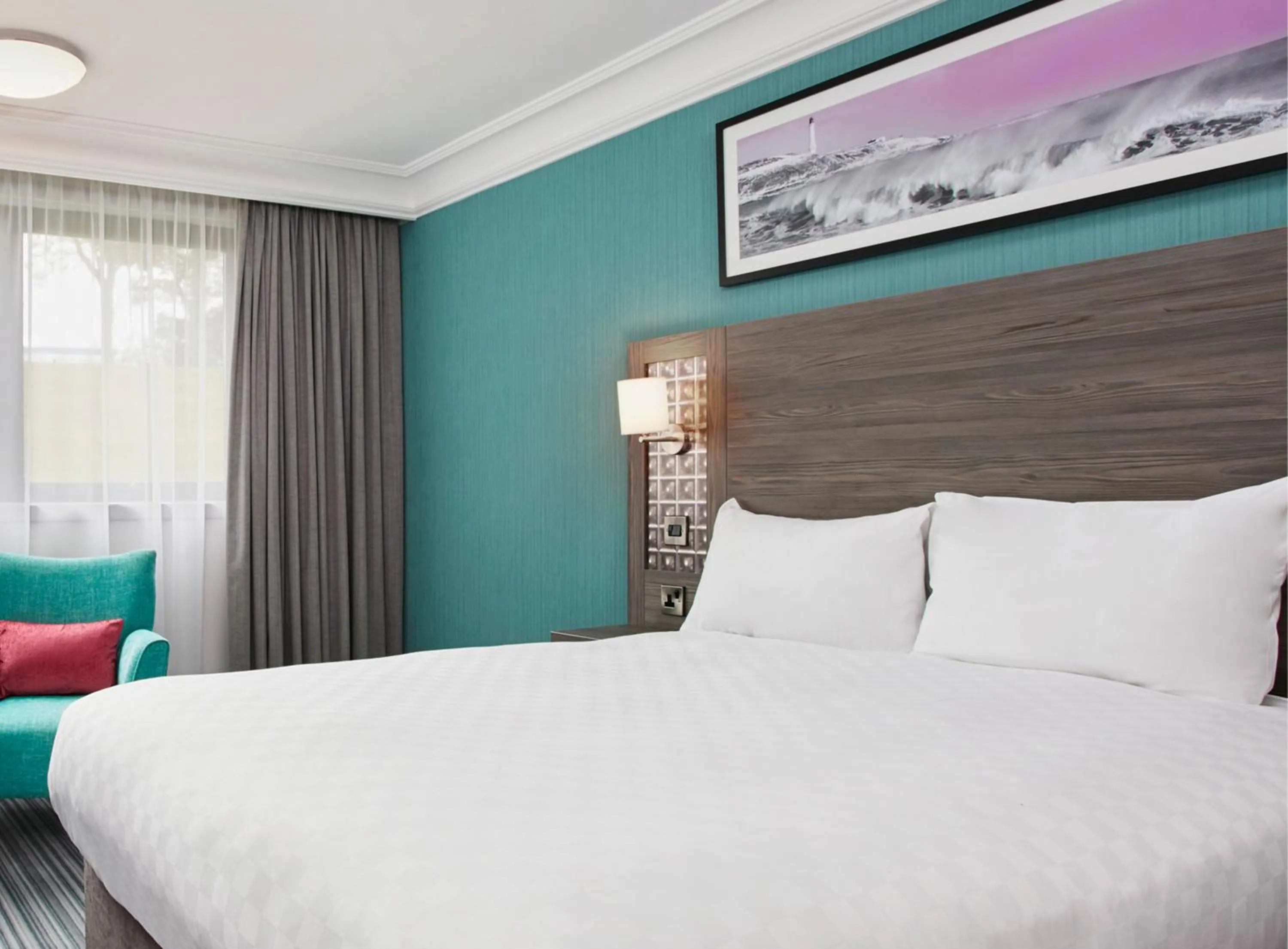 Bed in Leonardo Hotel and Conference Venue Aberdeen Airport