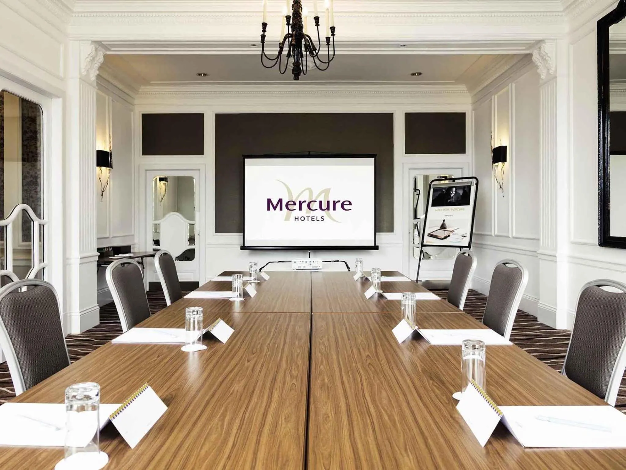 Meeting/conference room in Mercure Aberdeen Caledonian Hotel