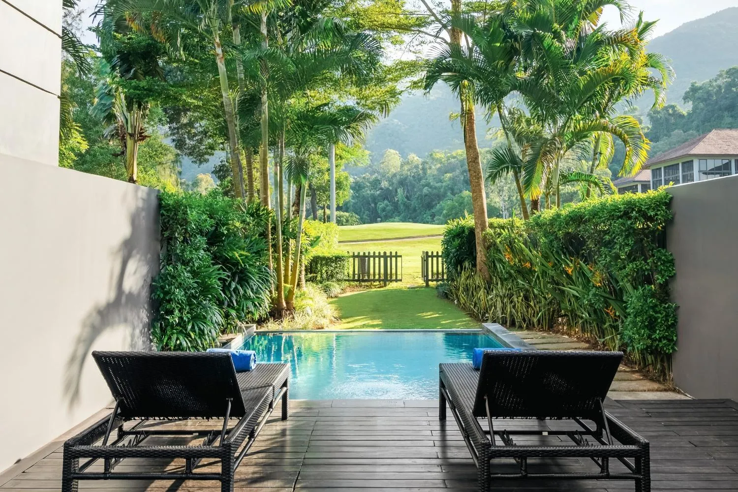 Swimming pool in Laguna Parkside Lăng Cô