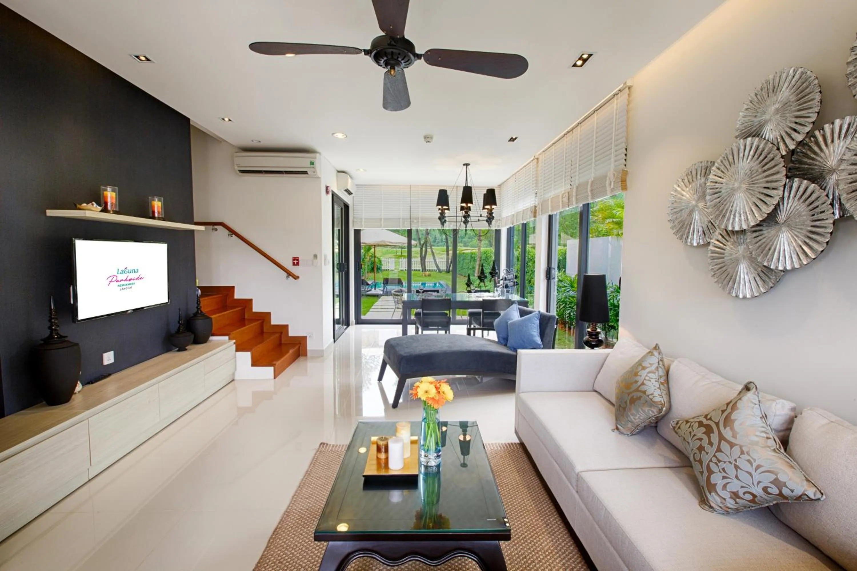 Living room in Laguna Parkside Lăng Cô