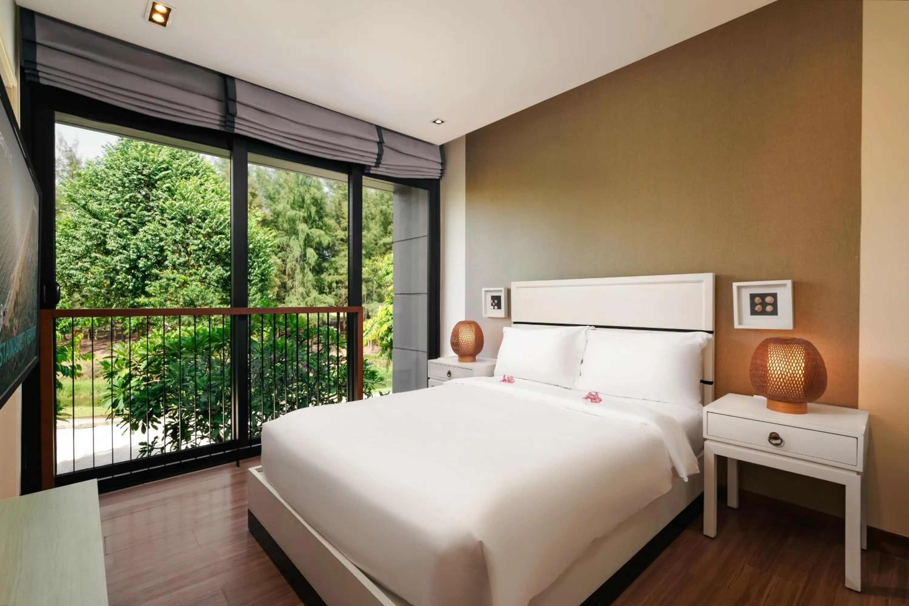 Bed in Laguna Parkside Lăng Cô