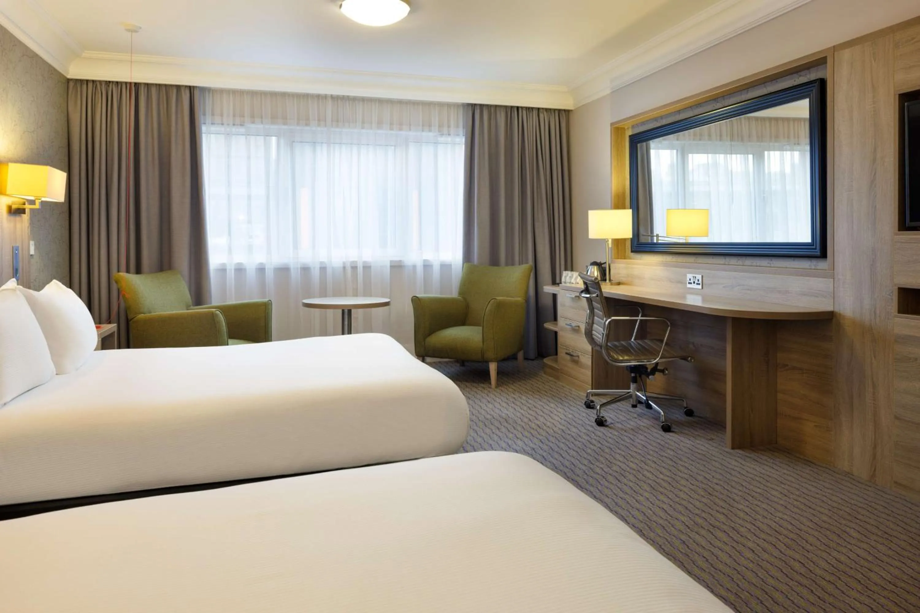 Photo of the whole room, Bed in DoubleTree by Hilton Glasgow Central