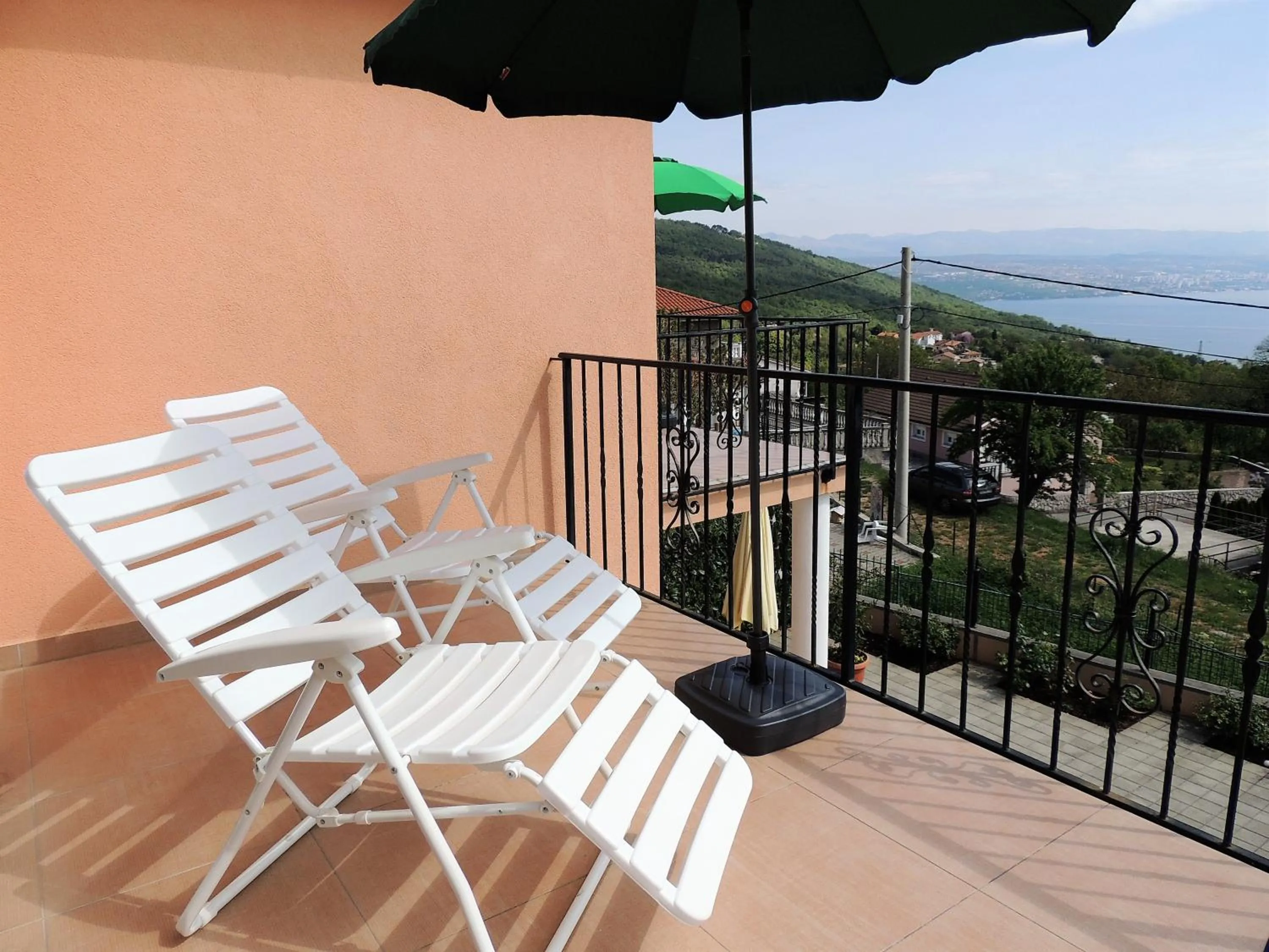 Balcony/Terrace in Apartment Cindy