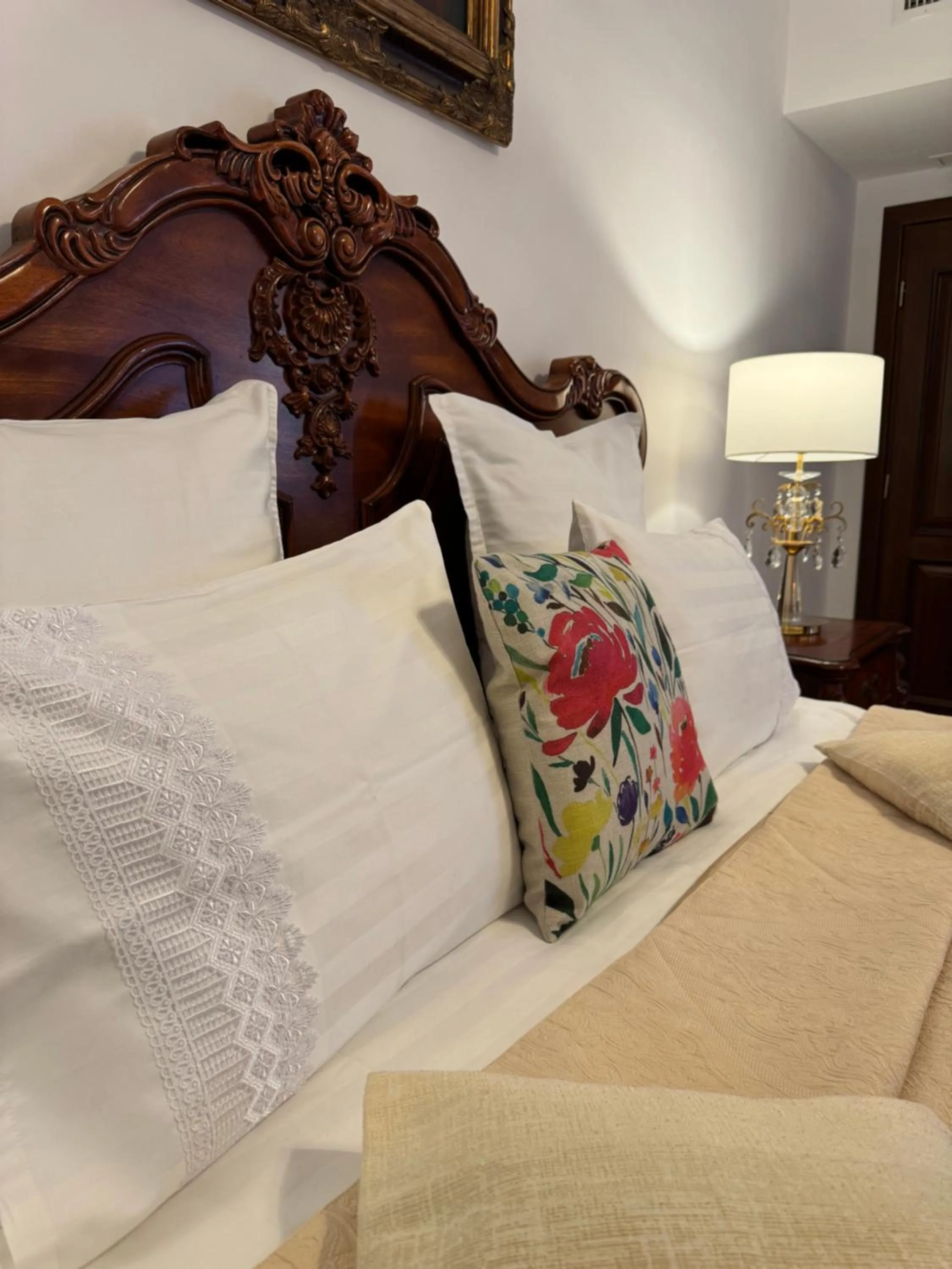 Bed in Cetatea Medievala