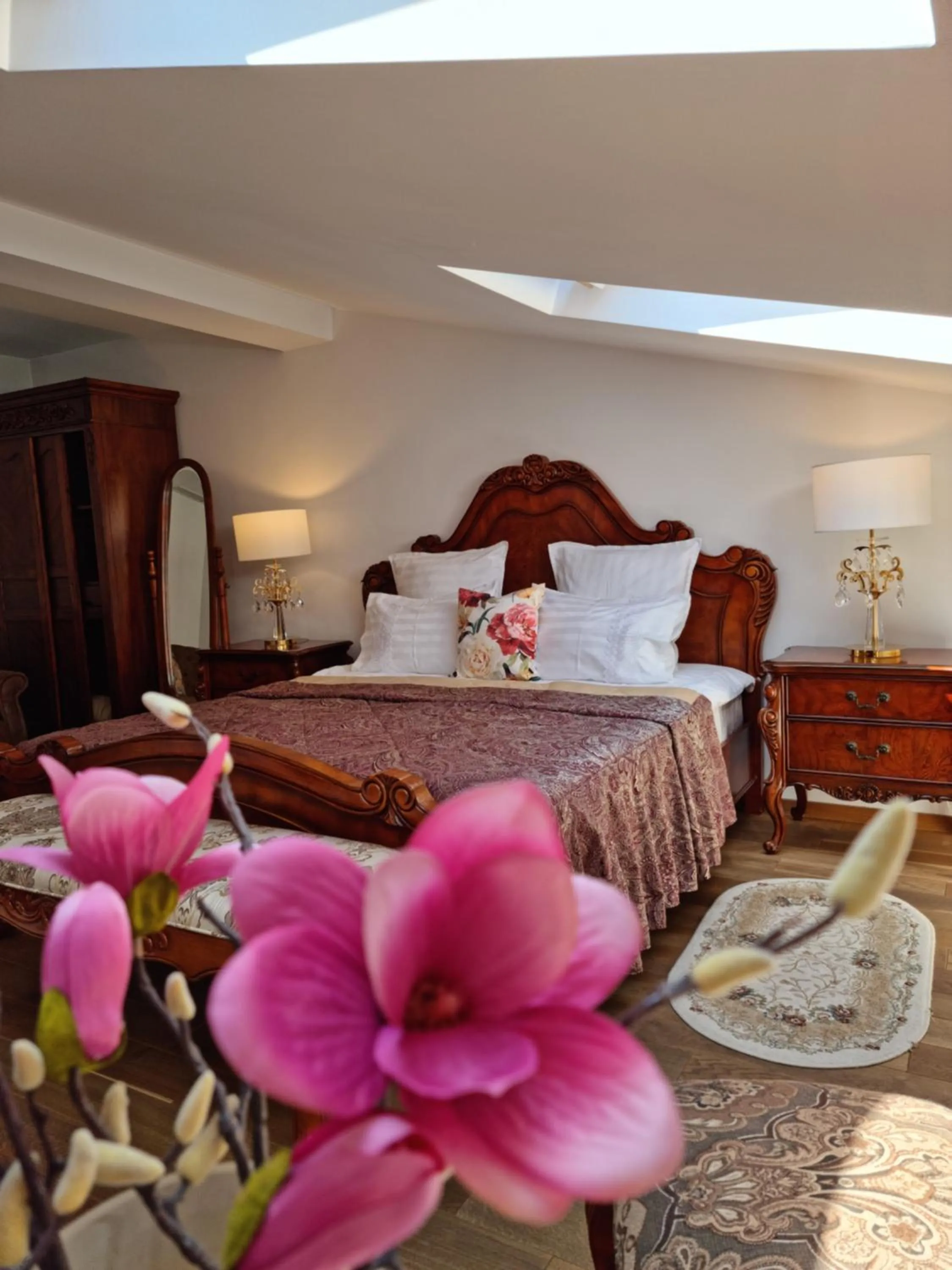 Bed in Cetatea Medievala