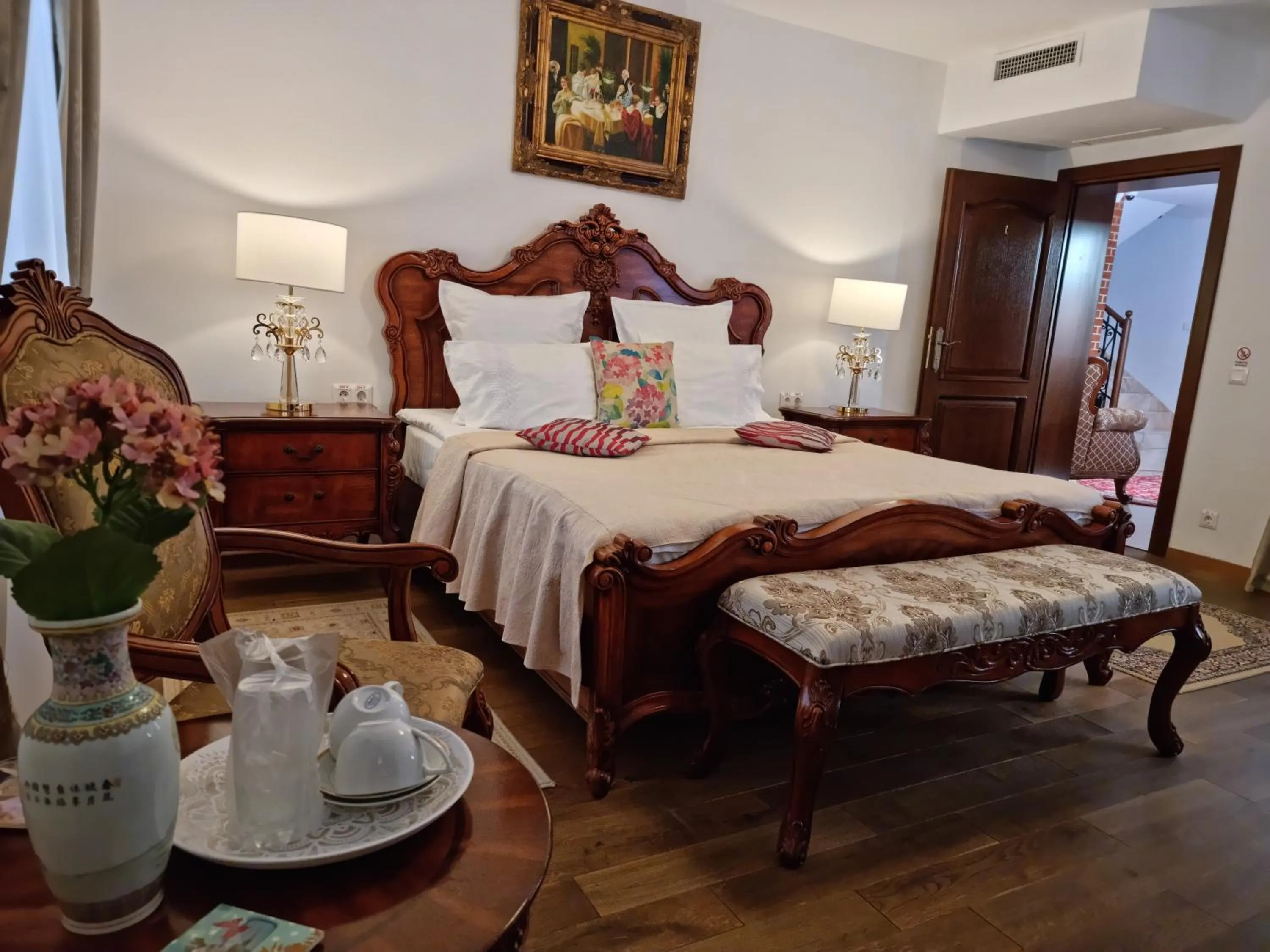 Bed in Cetatea Medievala