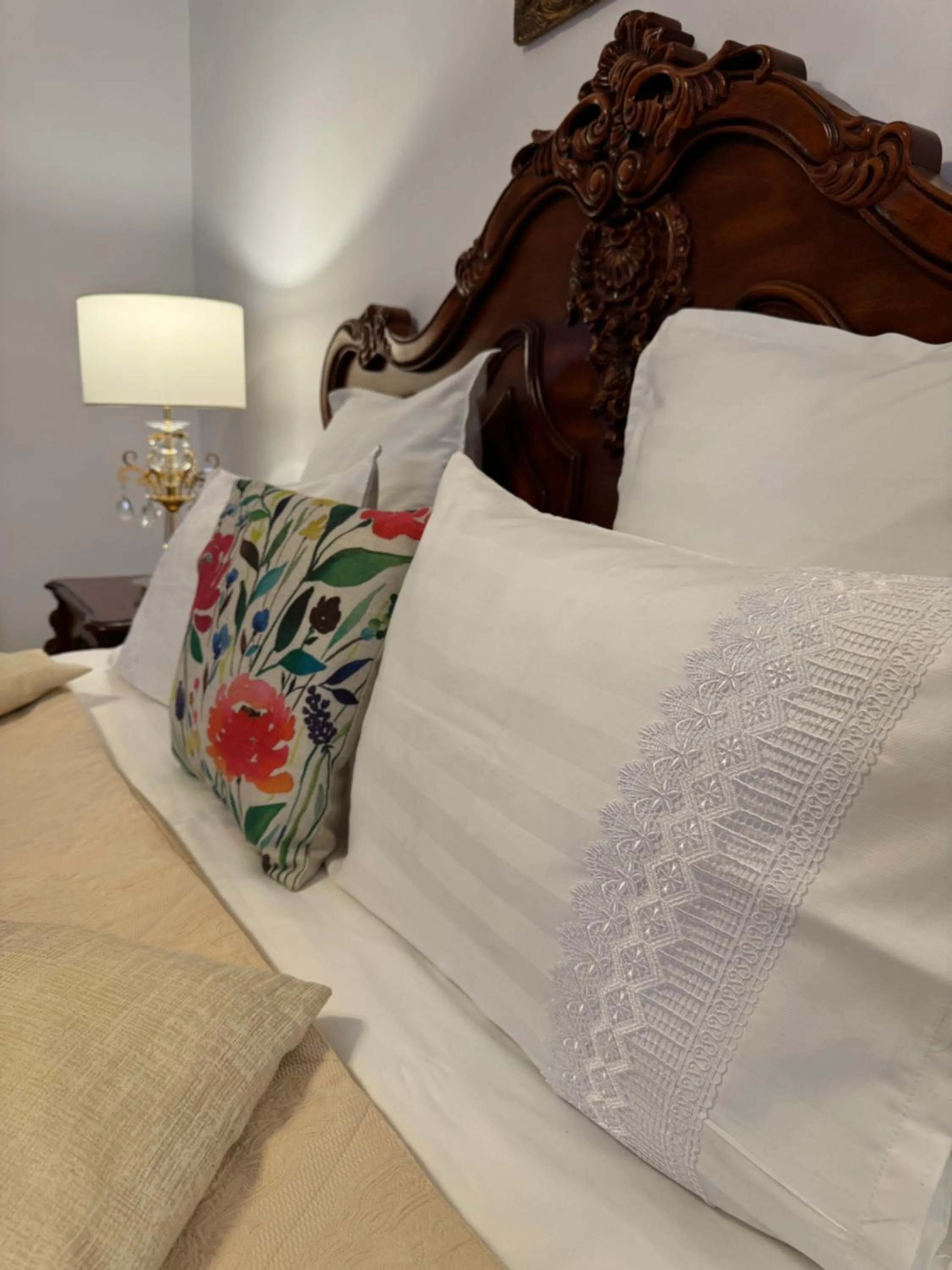 Bed in Cetatea Medievala