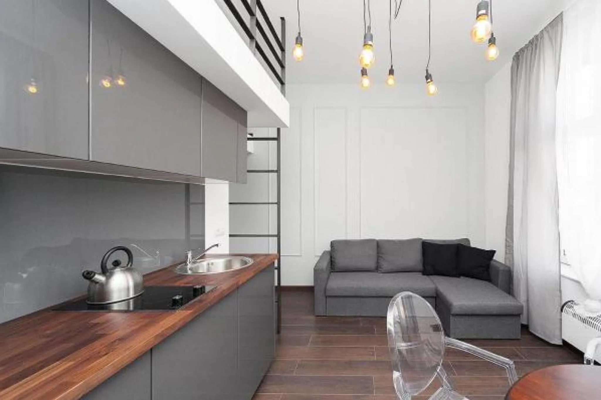 Kitchen or kitchenette in 2 Nights Apartments - great location, right next to Main Rail and Bus Station, 10 min to Main Square by foot