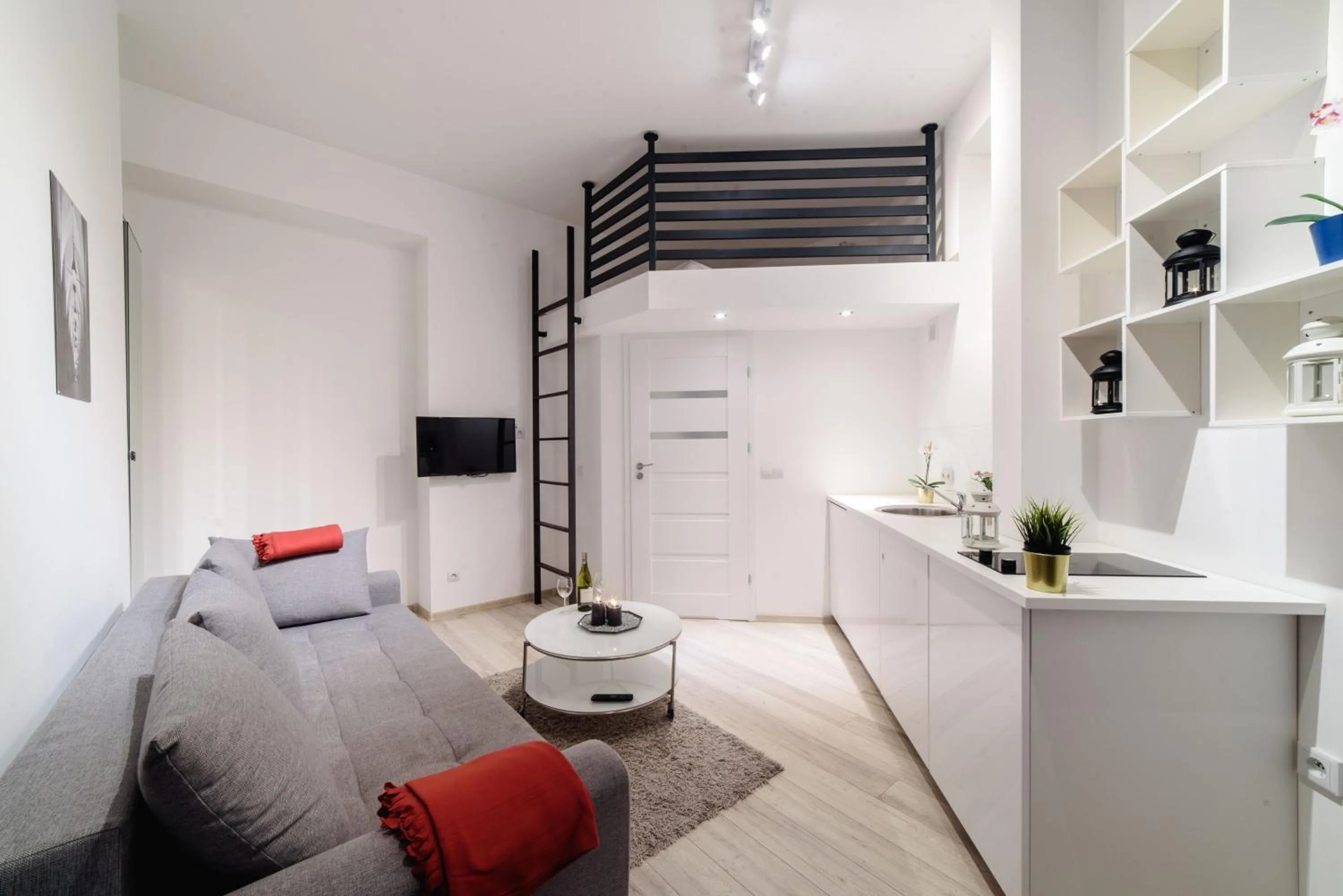 Photo of the whole room in 2 Nights Apartments - great location, right next to Main Rail and Bus Station, 10 min to Main Square by foot