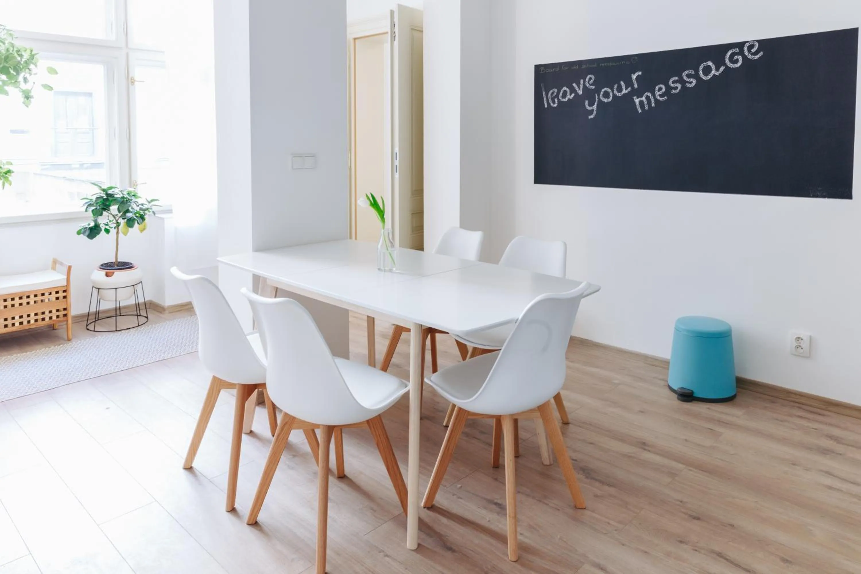 Seating area in Chill apartments