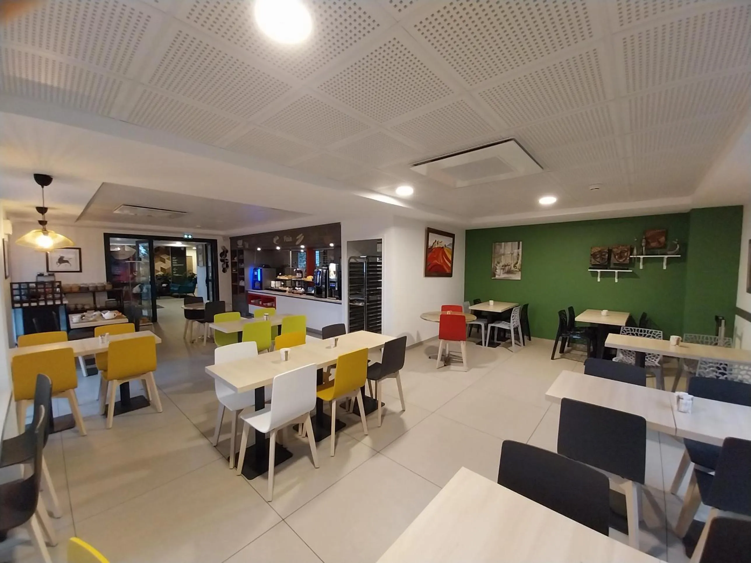 Continental breakfast in Hotel Arena Toulouse