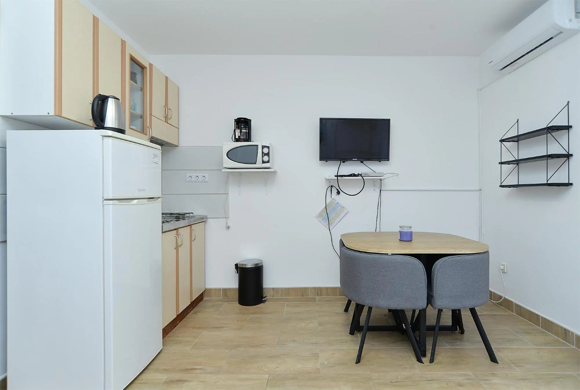 Apartments Orange 709
