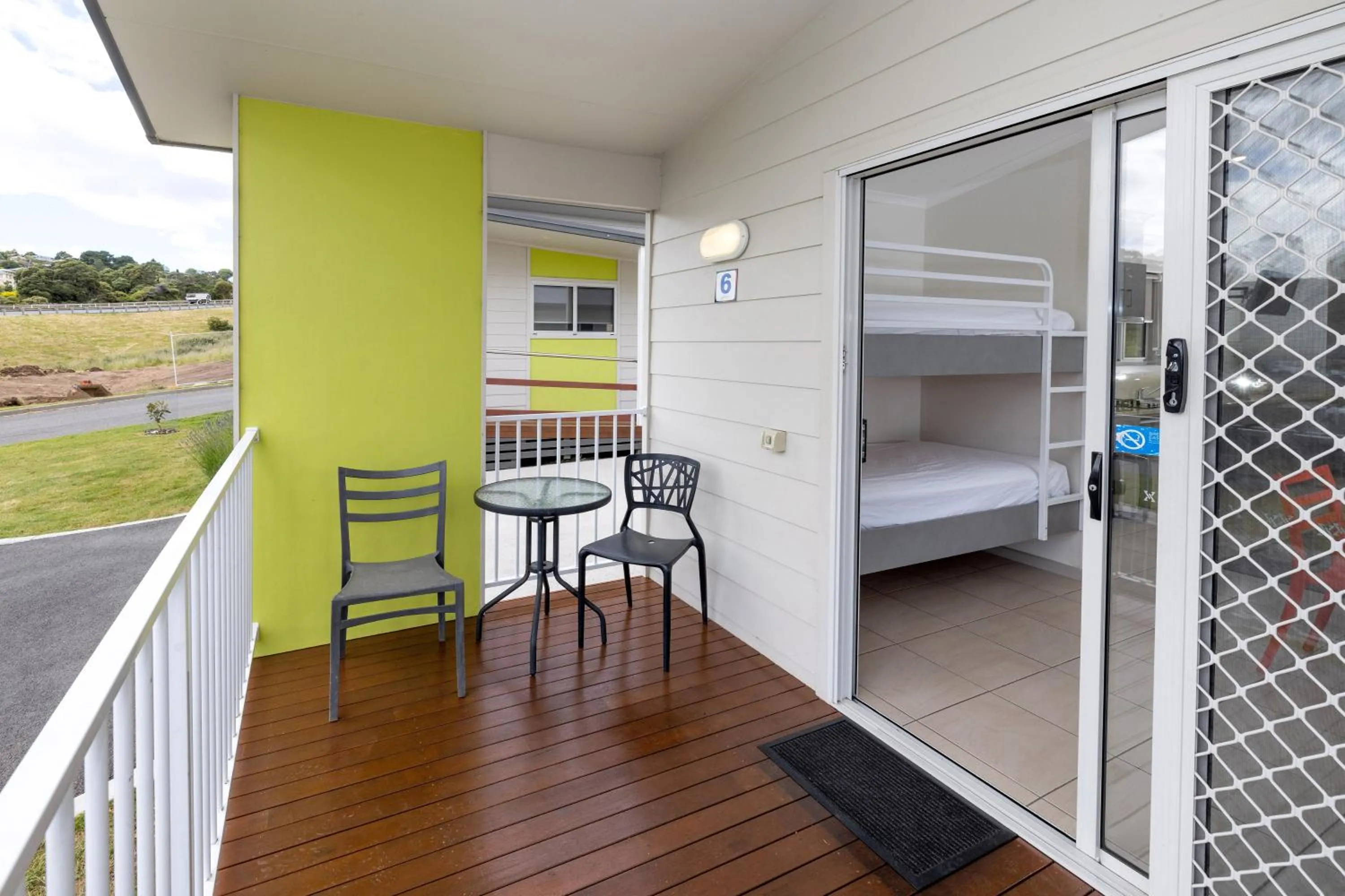 Toilet, Bed in BIG4 Launceston Holiday Park