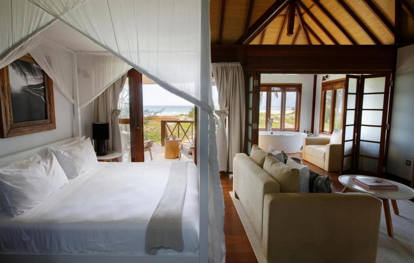 Bed in Sentidos Beach Retreat