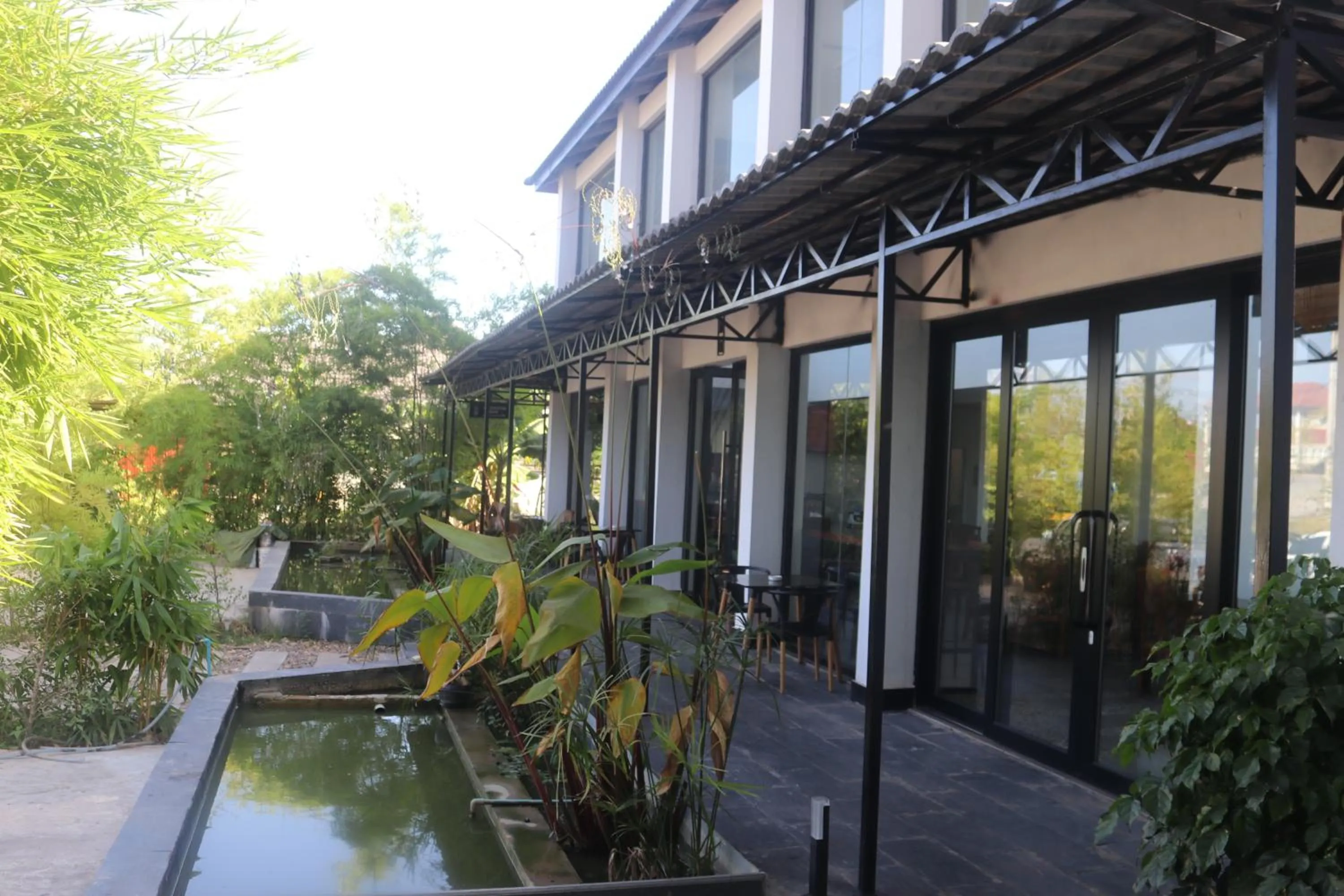 Restaurant/places to eat in Chang Palace Vientiane