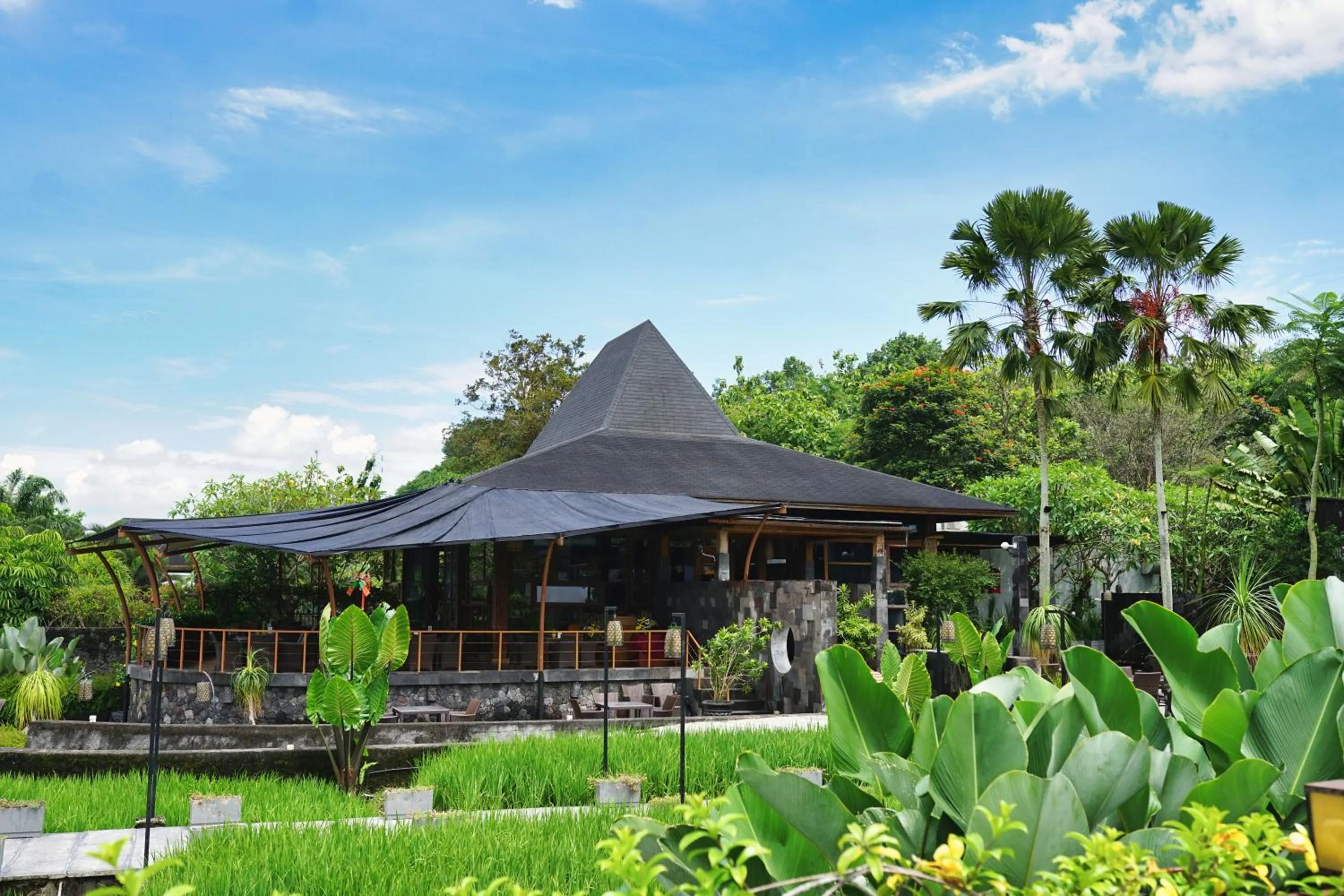 Restaurant/places to eat in Abhayagiri - Sumberwatu Heritage Resort