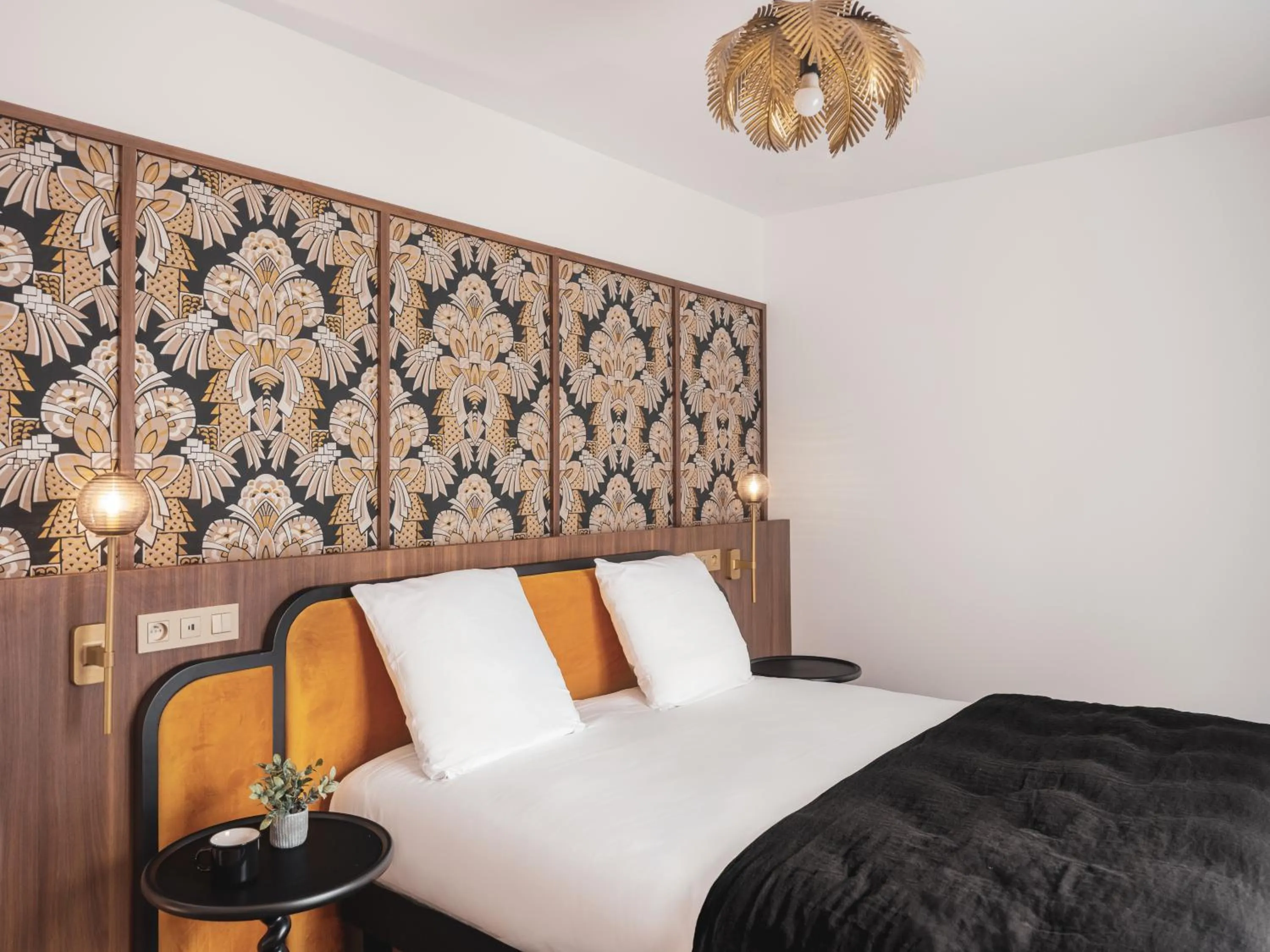 Bed in Billie Hôtel