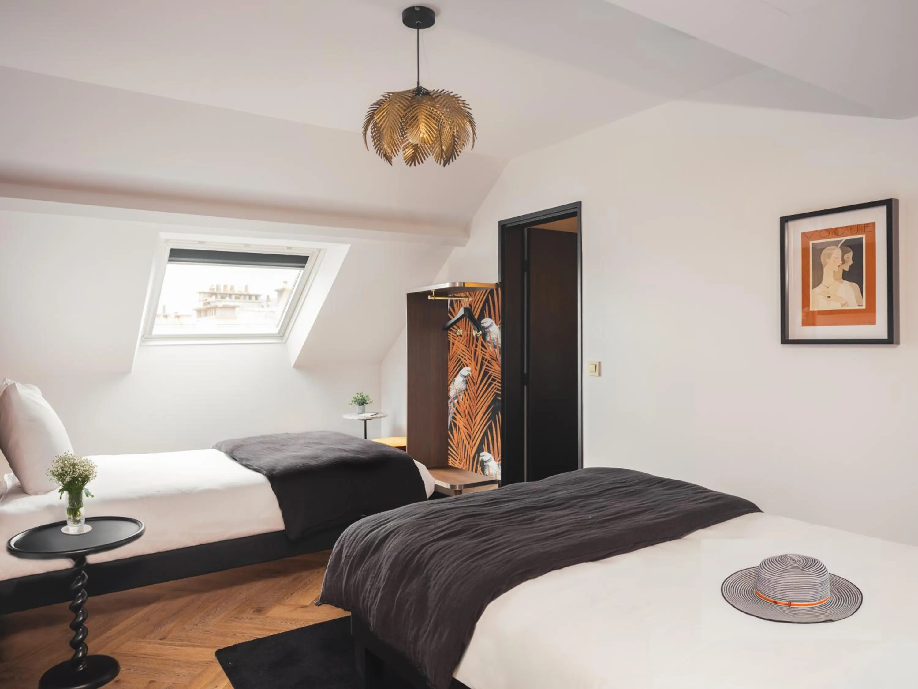 Bed in Billie Hôtel