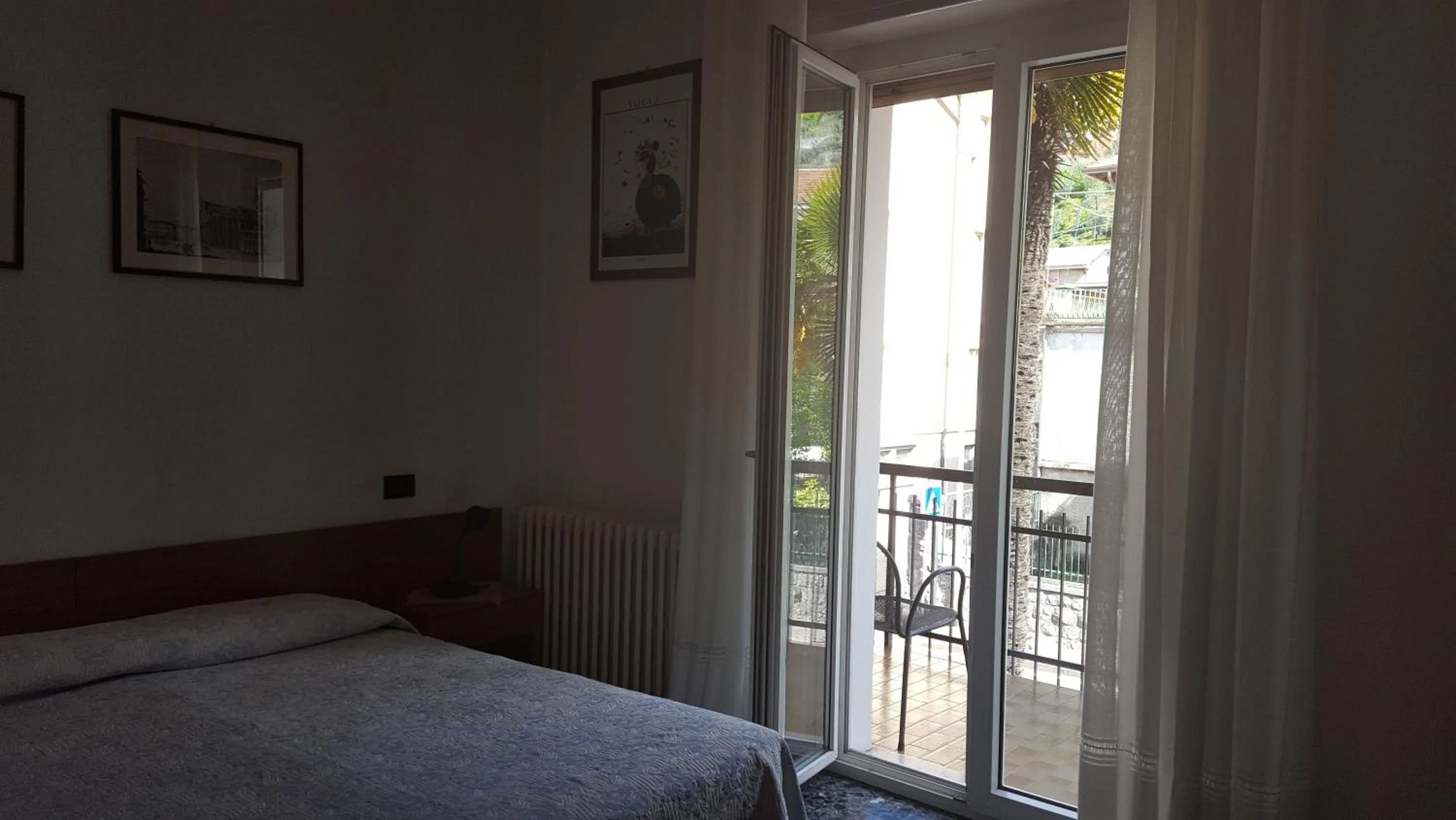 Bedroom in Hotel Firenze