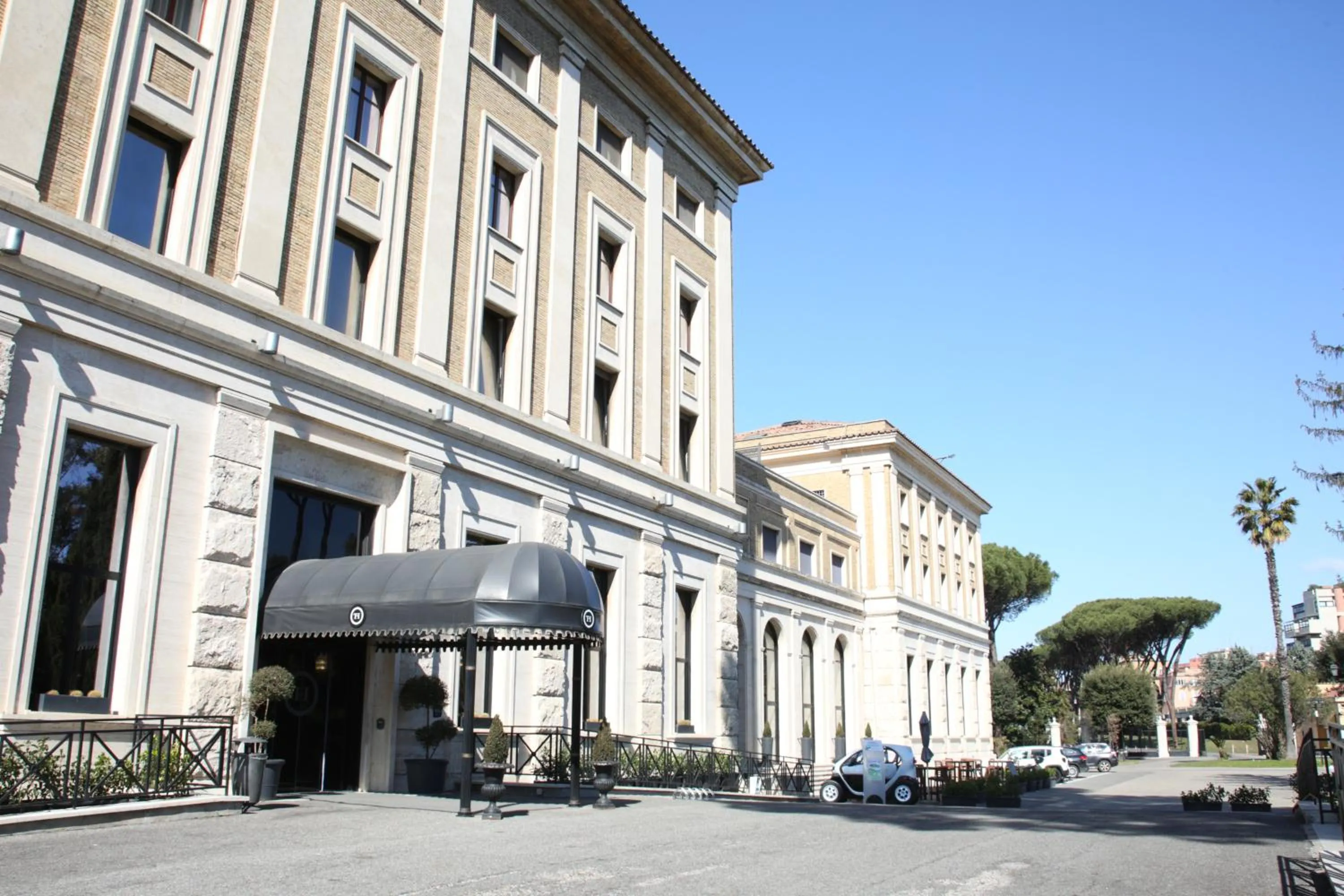 Property building in TH Roma - Carpegna Palace