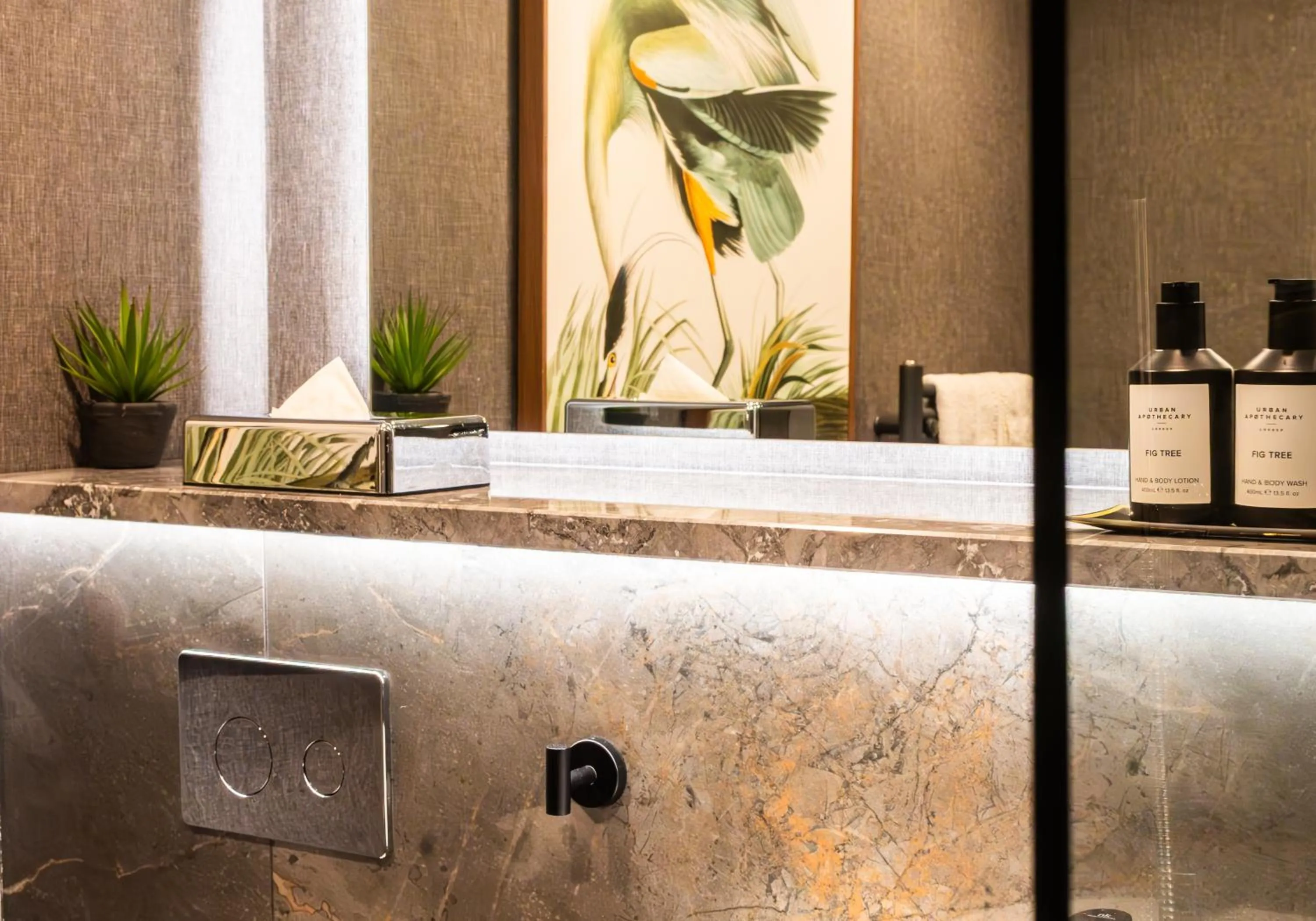 Bathroom in Killarney Randles Hotel