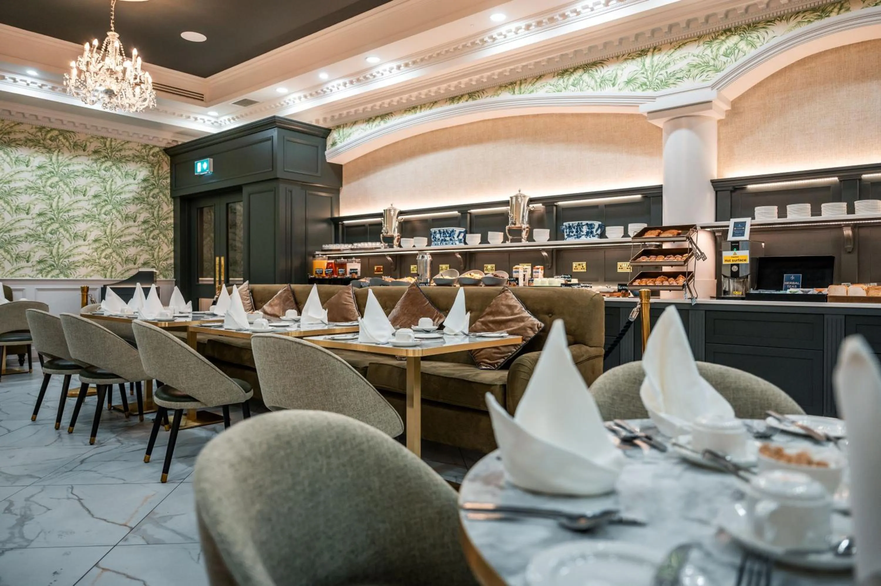 Restaurant/places to eat in Killarney Dromhall Hotel