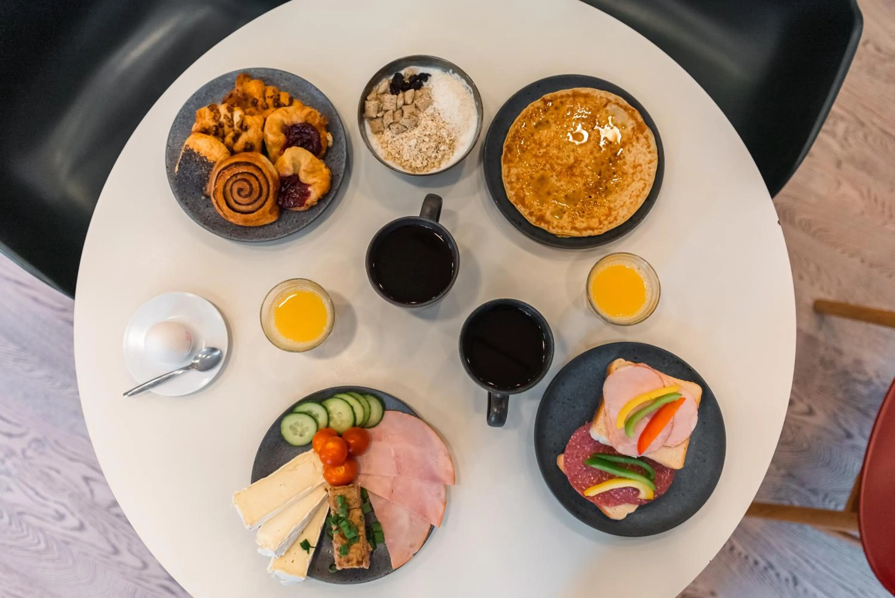 Breakfast in Go Hotel Ansgar