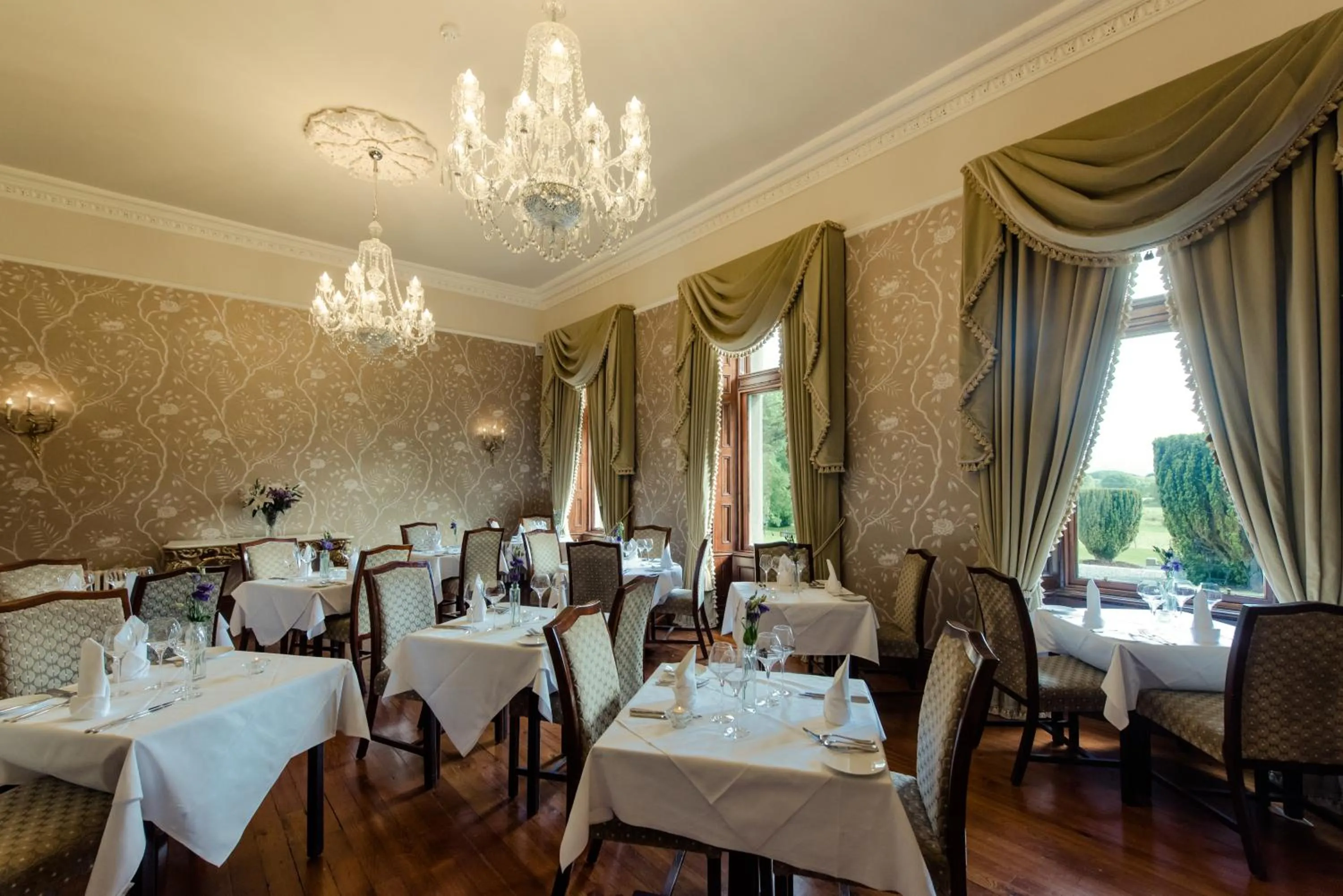 Restaurant/places to eat in Cahernane House Hotel