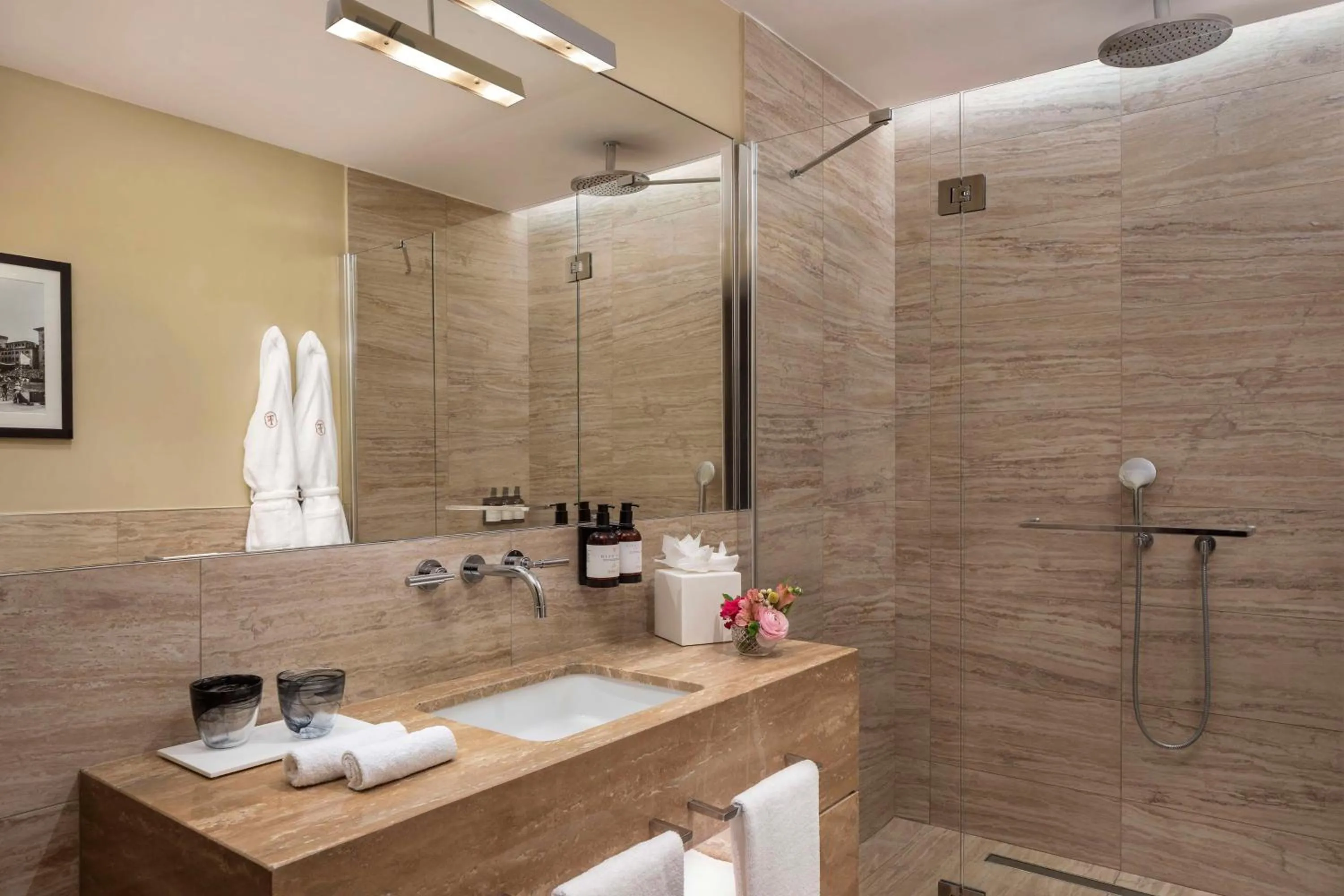 Bathroom in Tivoli Palazzo Gaddi Firenze Hotel