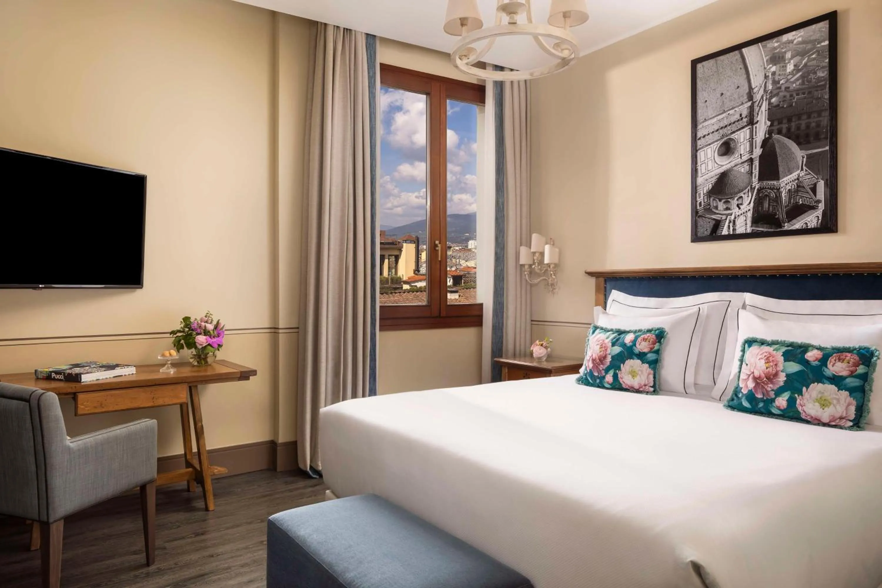 Bedroom, Bed in Tivoli Palazzo Gaddi Firenze Hotel