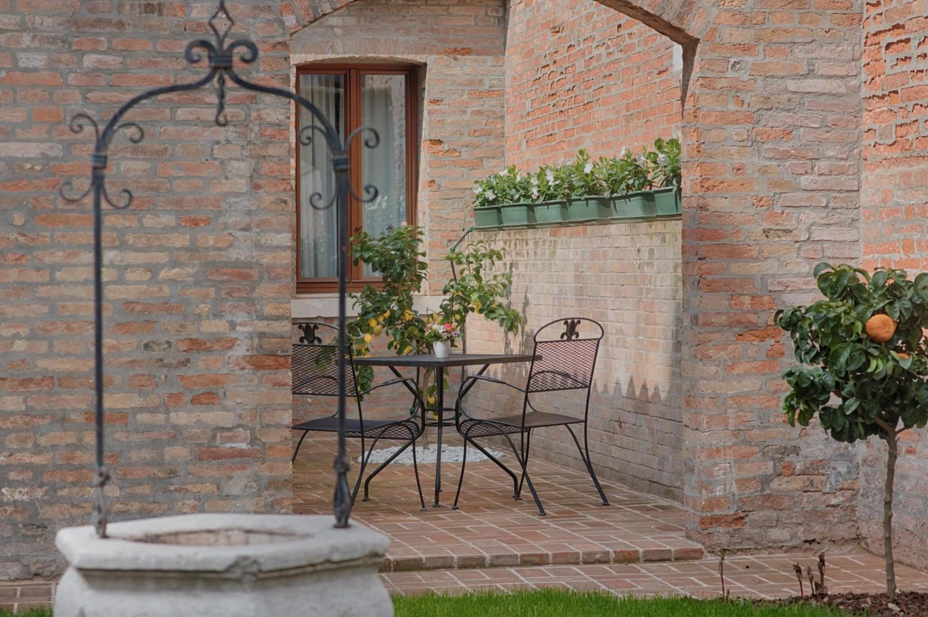 Property building in NH Venezia Santa Lucia