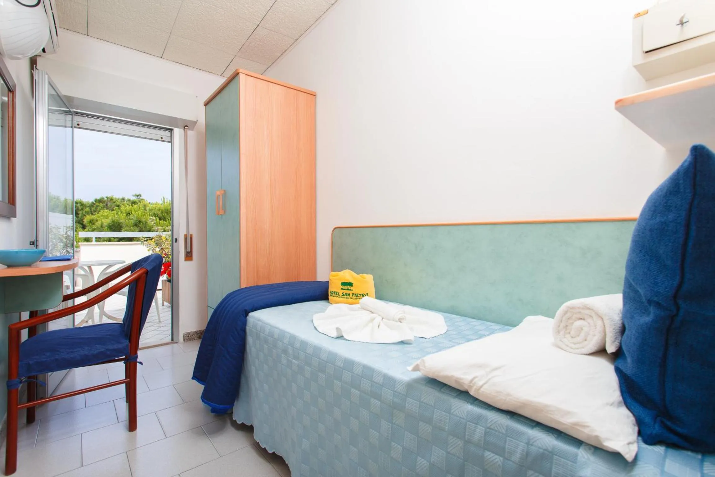 Bedroom, Bed in Hotel San Pietro