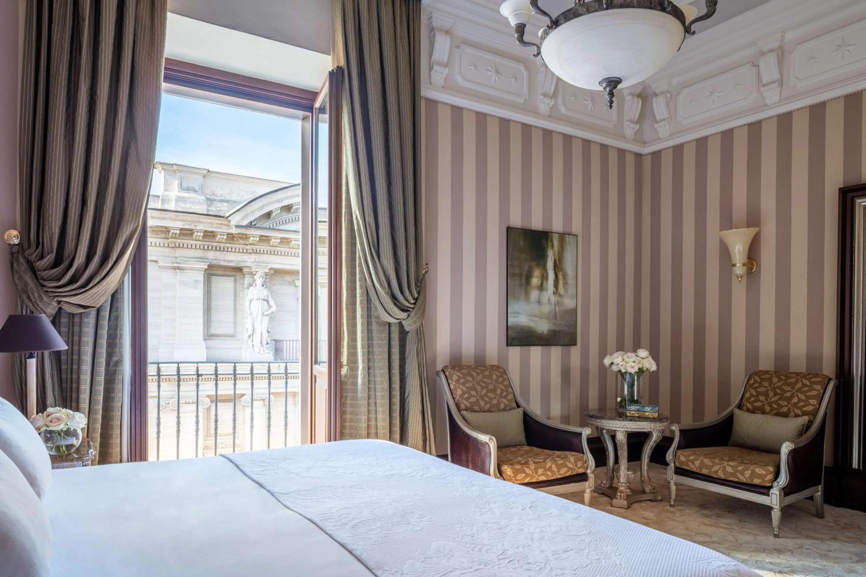 Bedroom, Bed in Anantara Palazzo Naiadi Rome Hotel - A Leading Hotel of the World