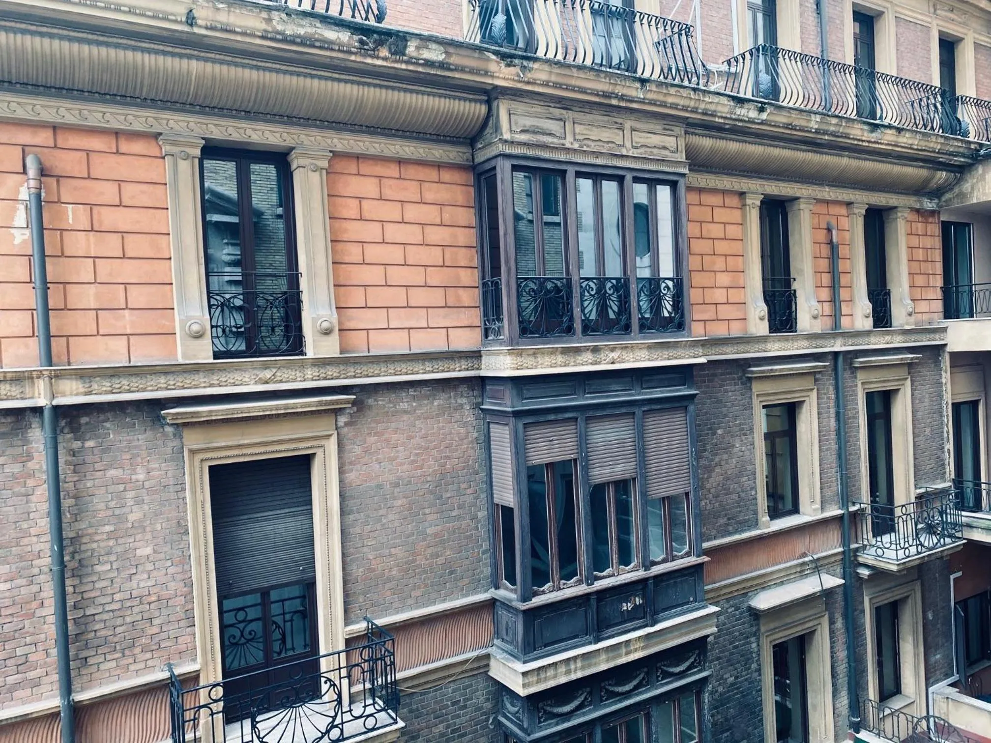 Inner courtyard view in Grand Hotel Palace Rome