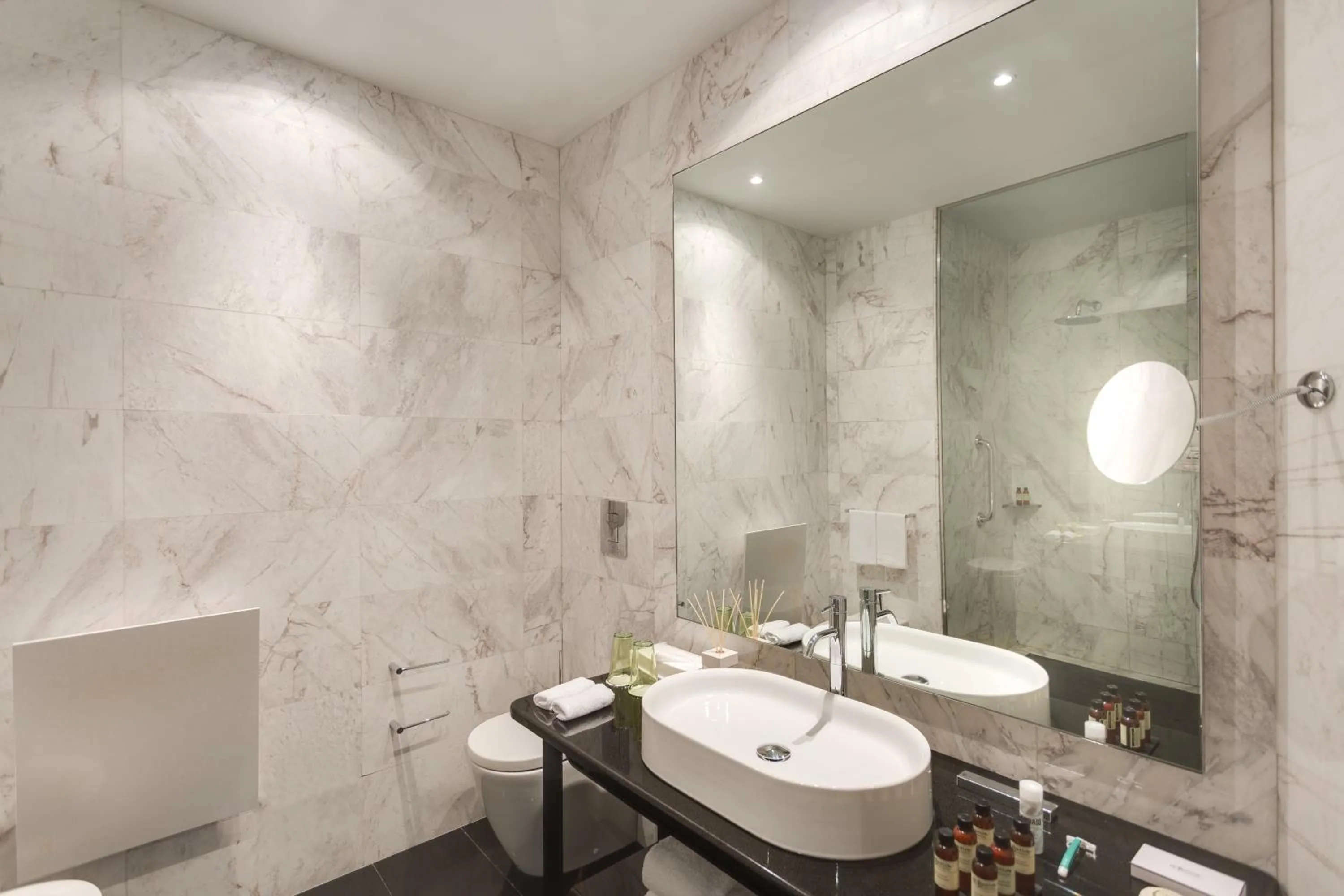 Toilet in Grand Hotel Palace Rome