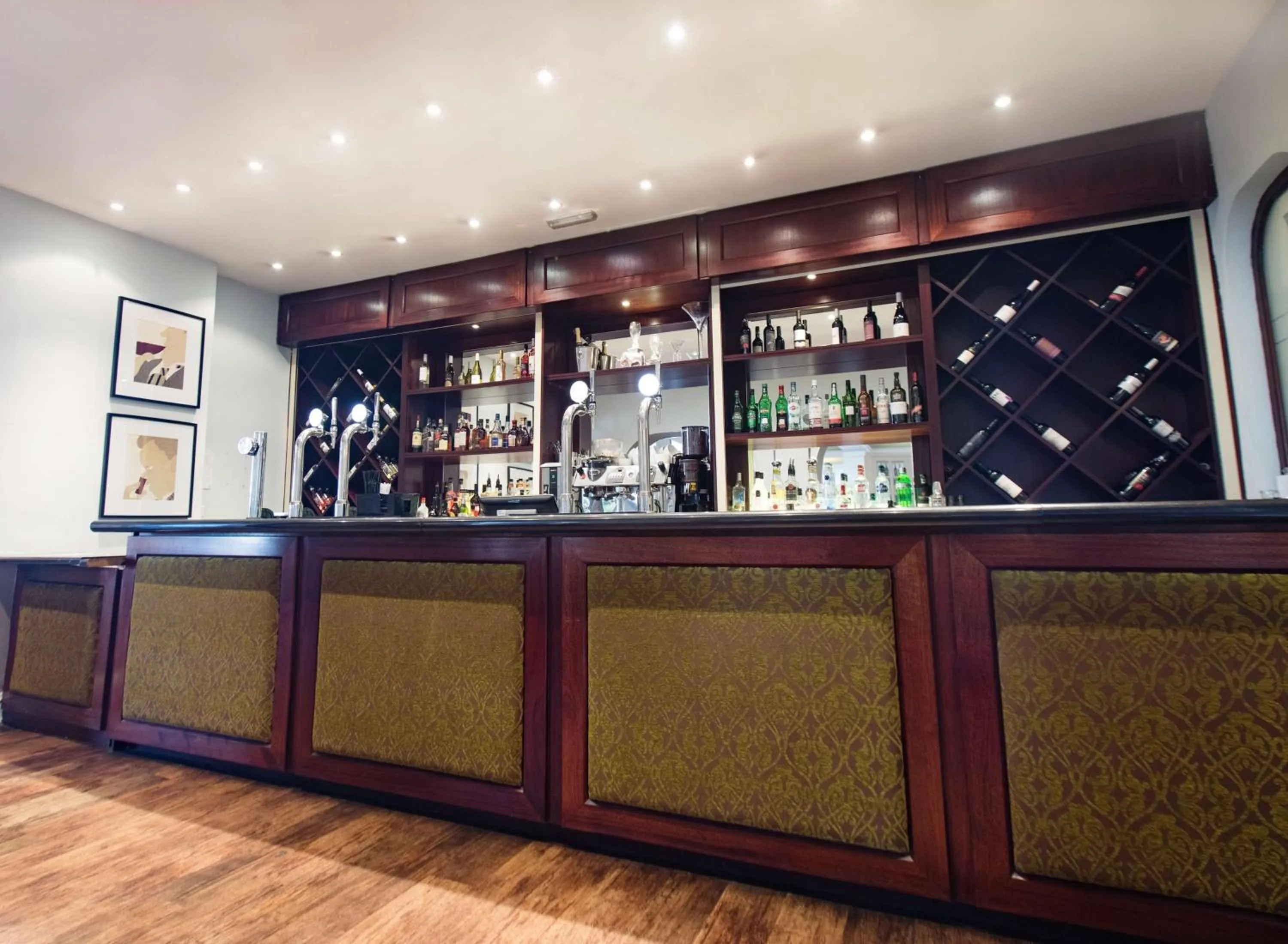 Restaurant/places to eat in Derby Midland Hotel, BW Signature Collection