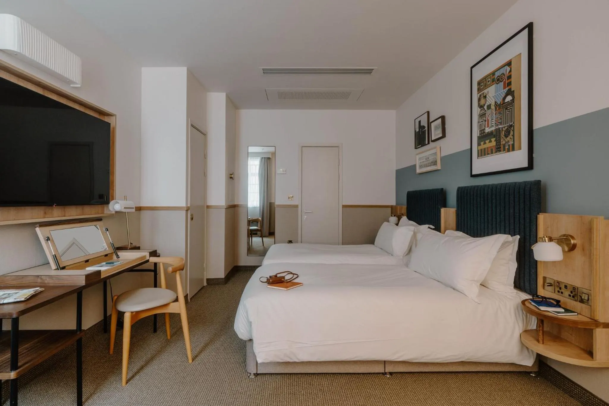 Bedroom, Bed in Club Quarters Hotel London City, London