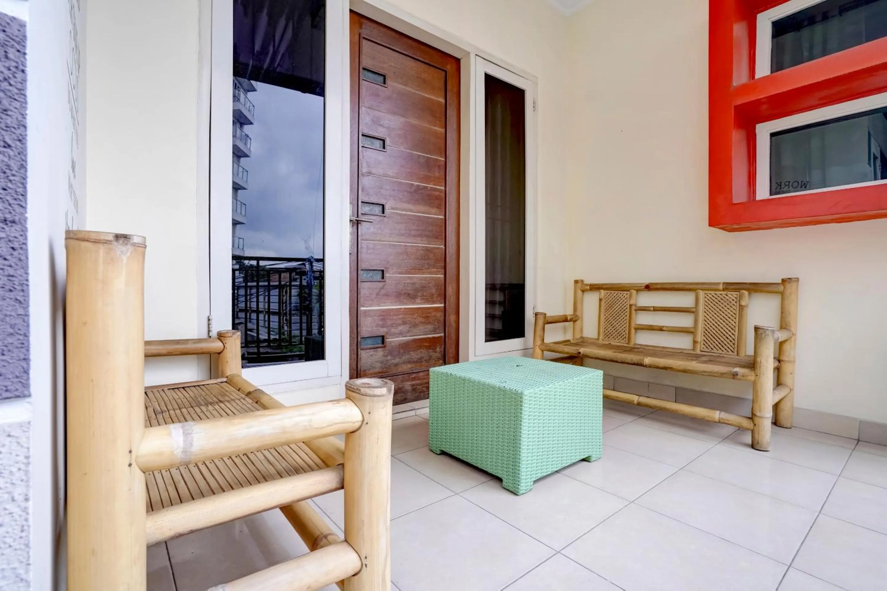 Area and facilities in Radio Backpacker Guesthouse Syariah