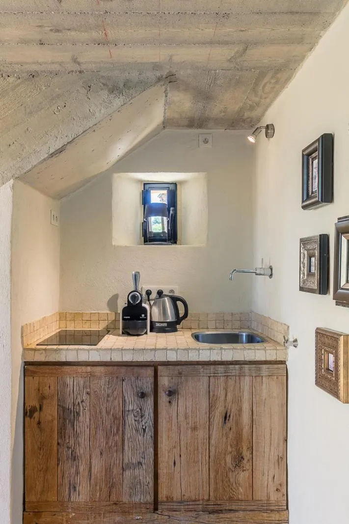 Kitchen or kitchenette in Domaine Les Roullets