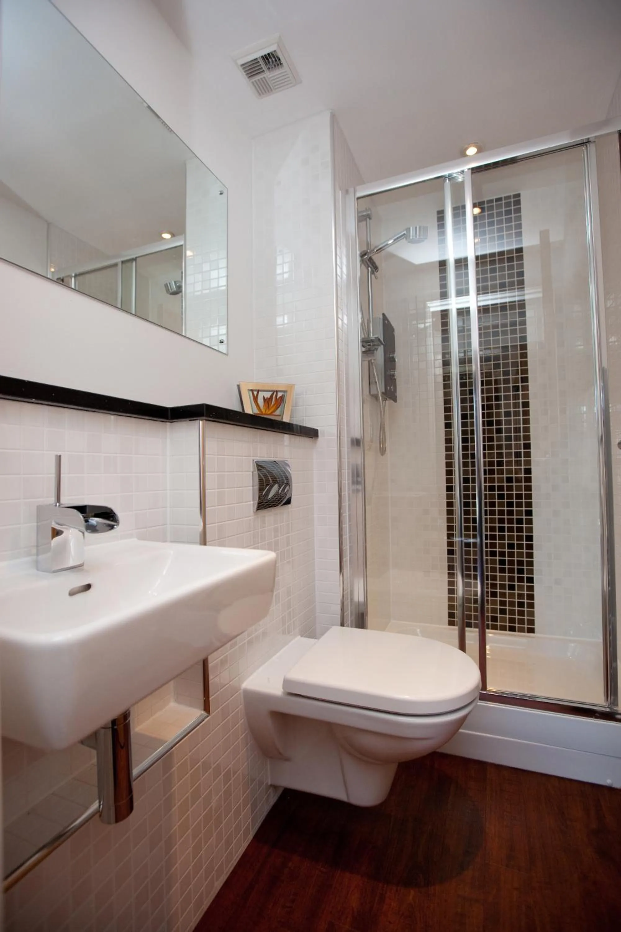 Bathroom in The Spires Serviced Apartments Glasgow