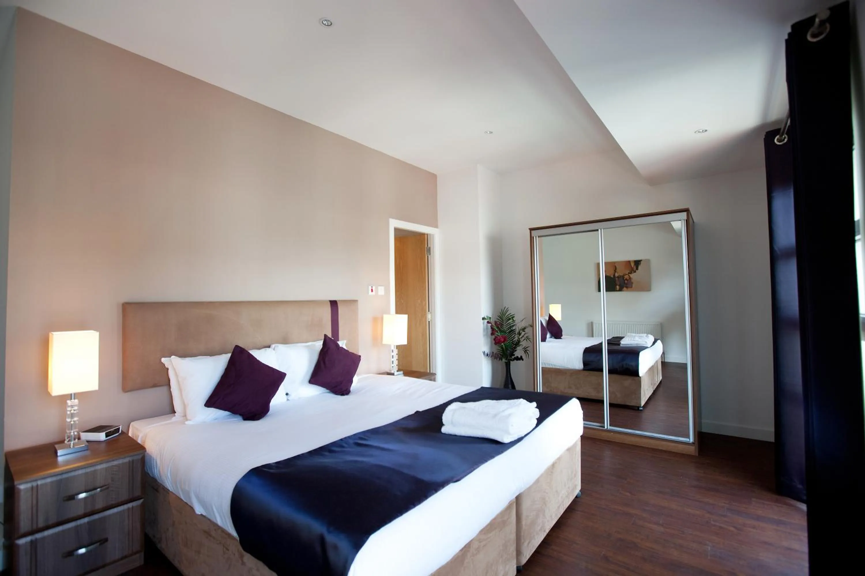 Bed in The Spires Serviced Apartments Glasgow
