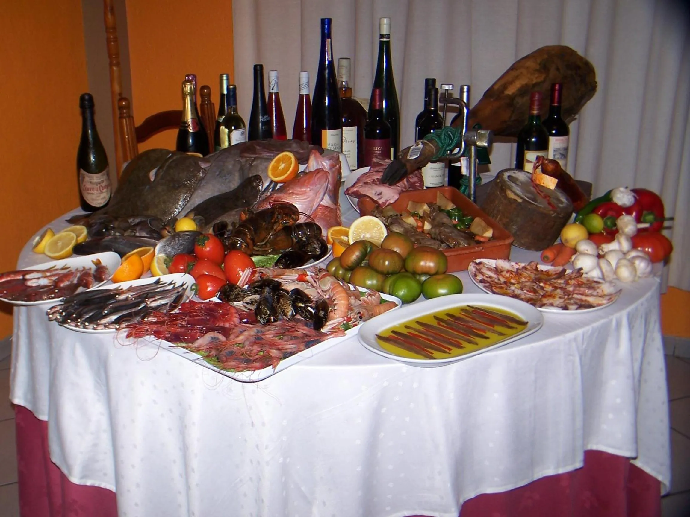 Food and drinks in Hotel Los Arcos